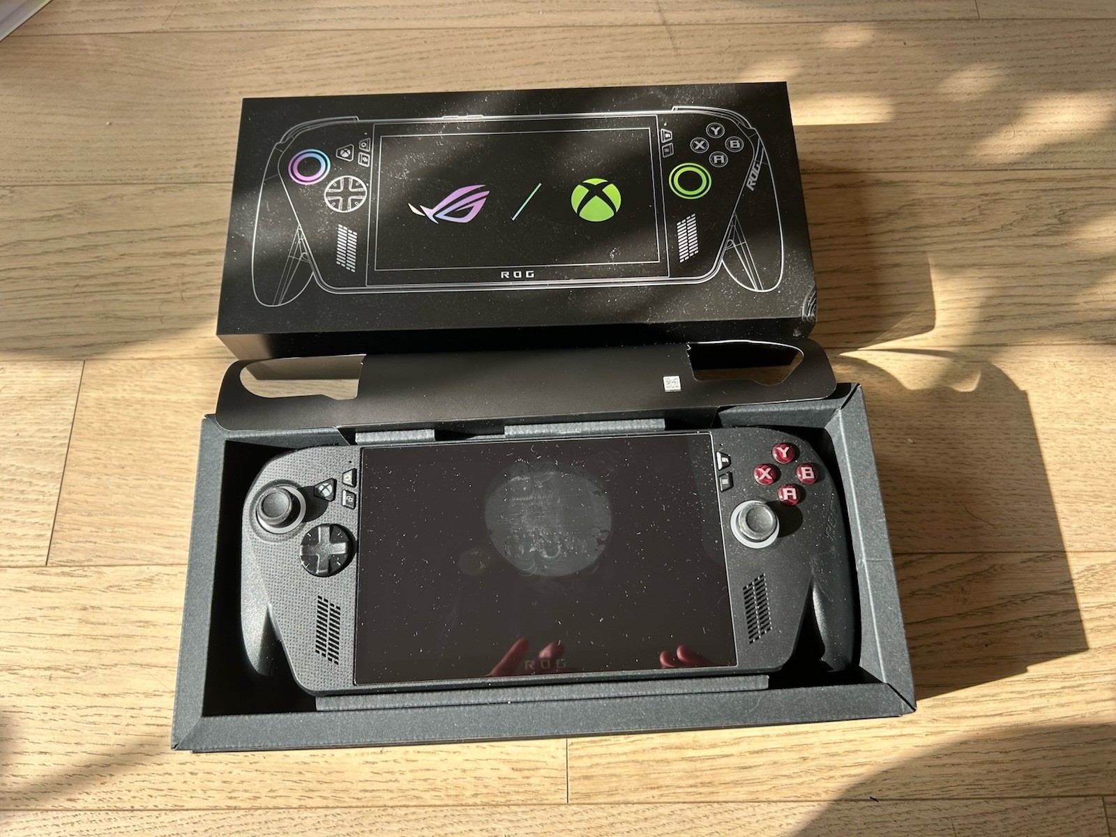 Asus ROG Xbox Ally » AMD Ryzen Z1 Extreme 24GB RAM 1TB Black RC73XA