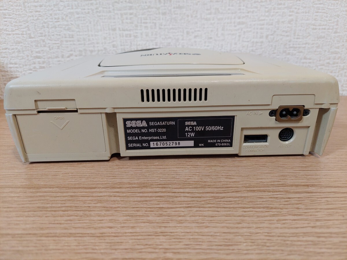 Sega Saturn Console White HST-3220 Japanese Version w/Contoller