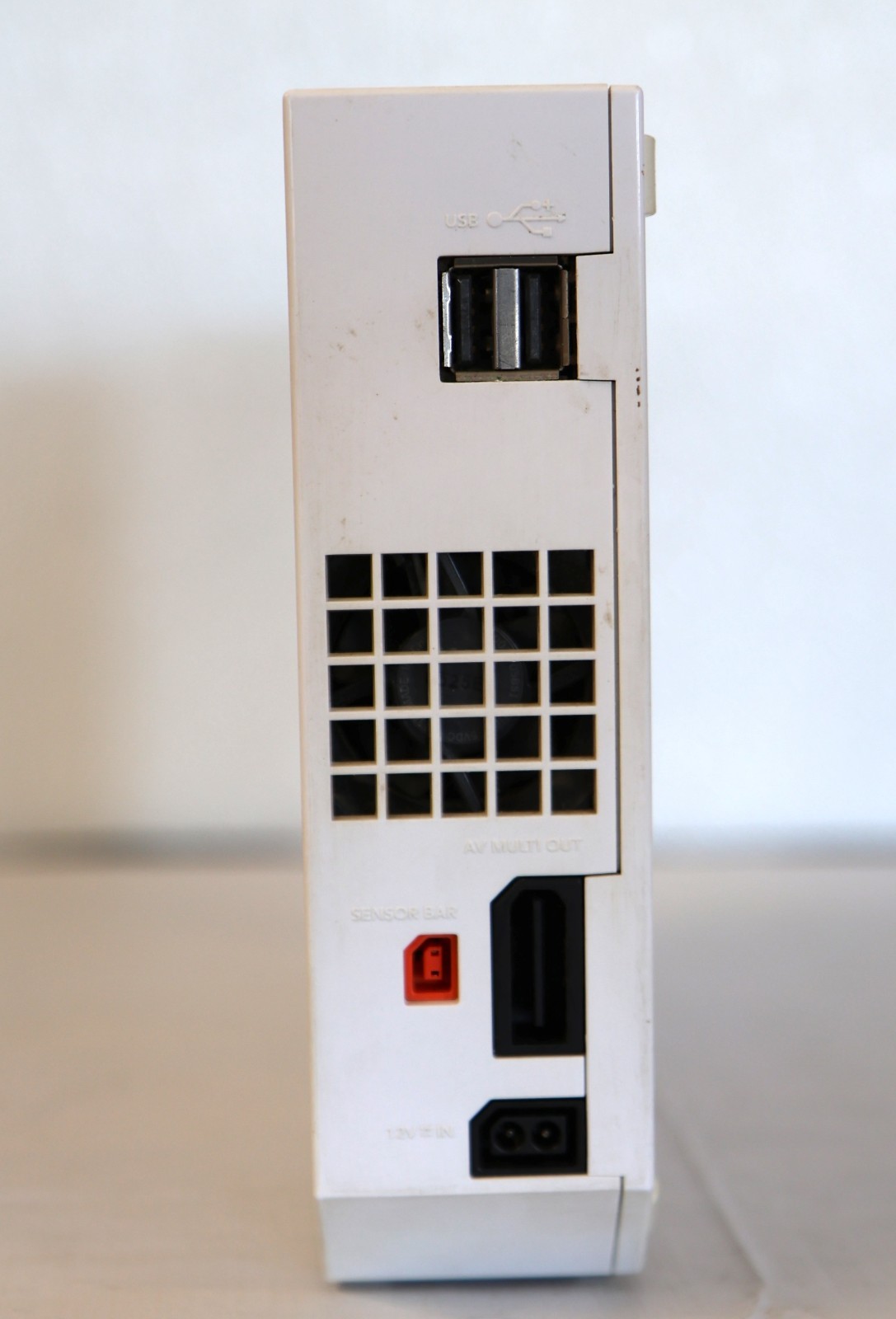 Nintendo Wii 512GB Console – White for PARTS/REPAIR ONLY