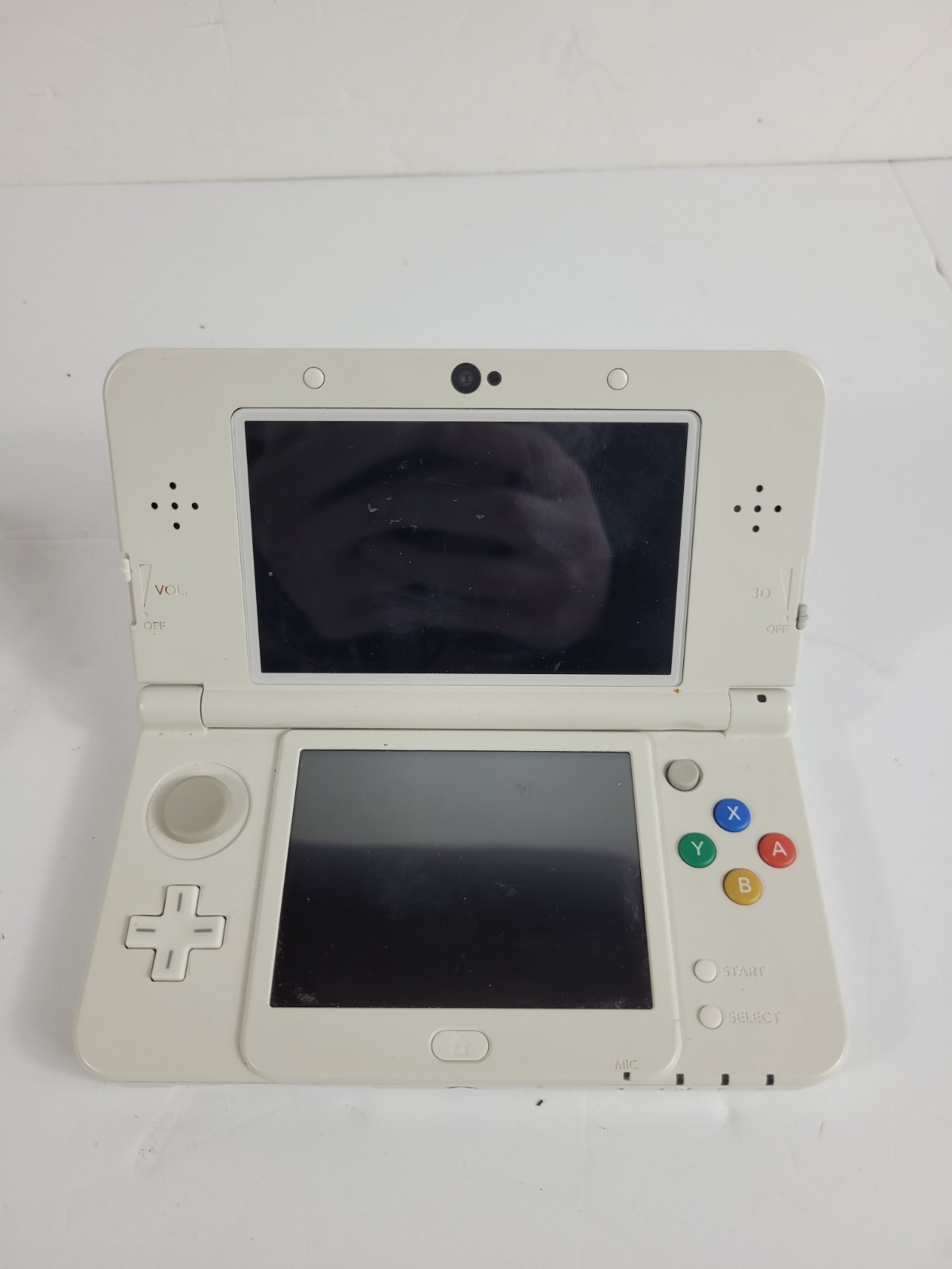 Nintendo 3DS XL Special Edition White Handheld 4GB NTSC-U/C SPR-001.