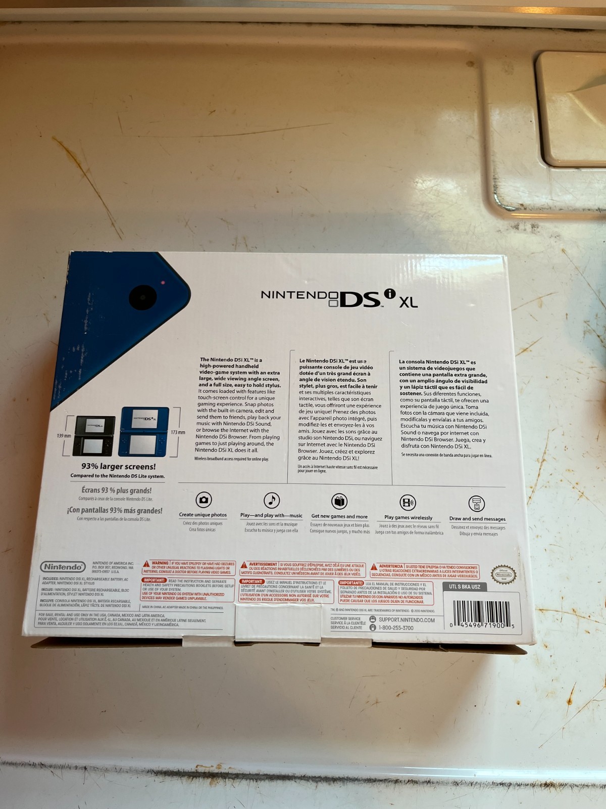 Nintendo DSi XL Midnight Blue Complete In Box With case and extra game