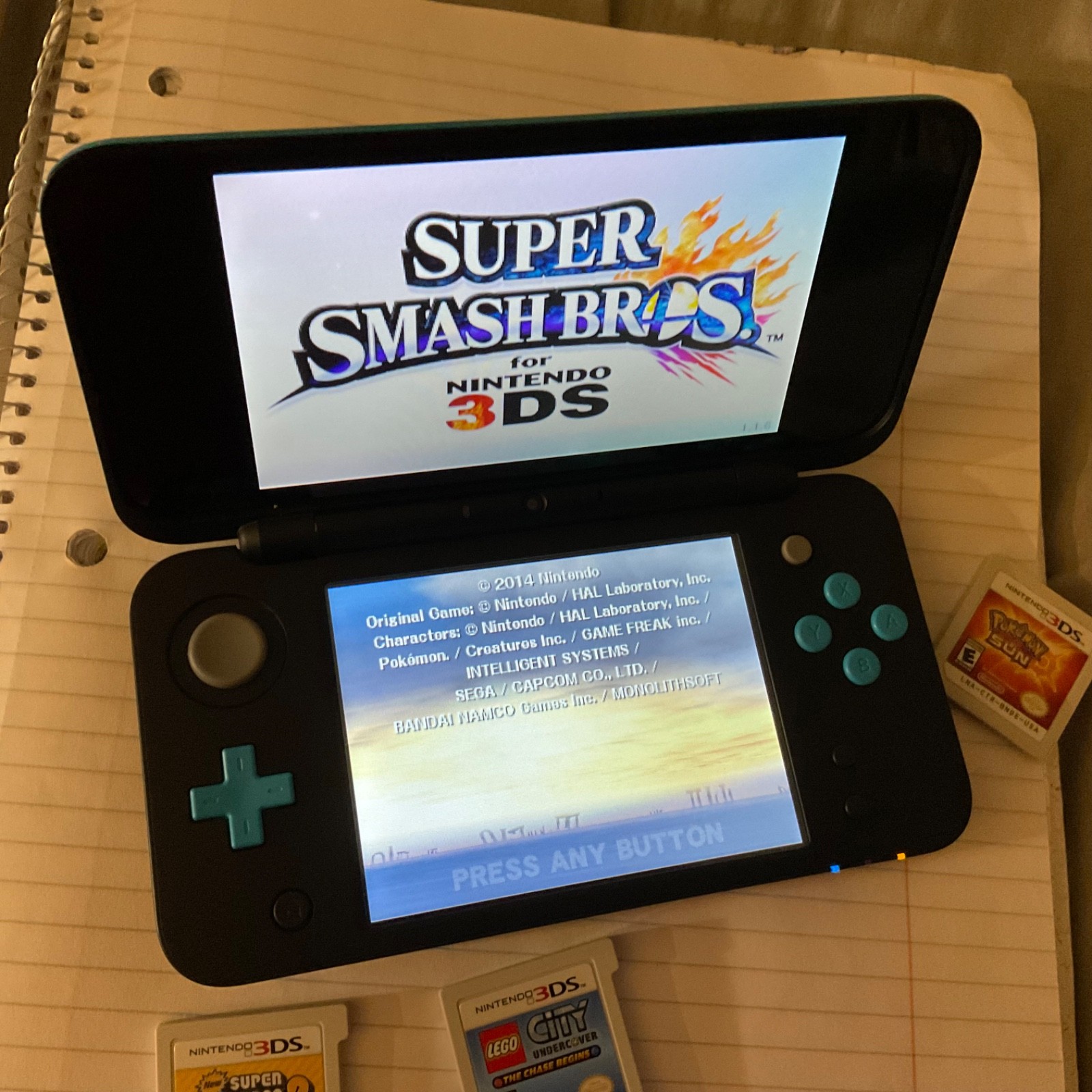 Nintendo 2DS XL Console – Black/Turquoise