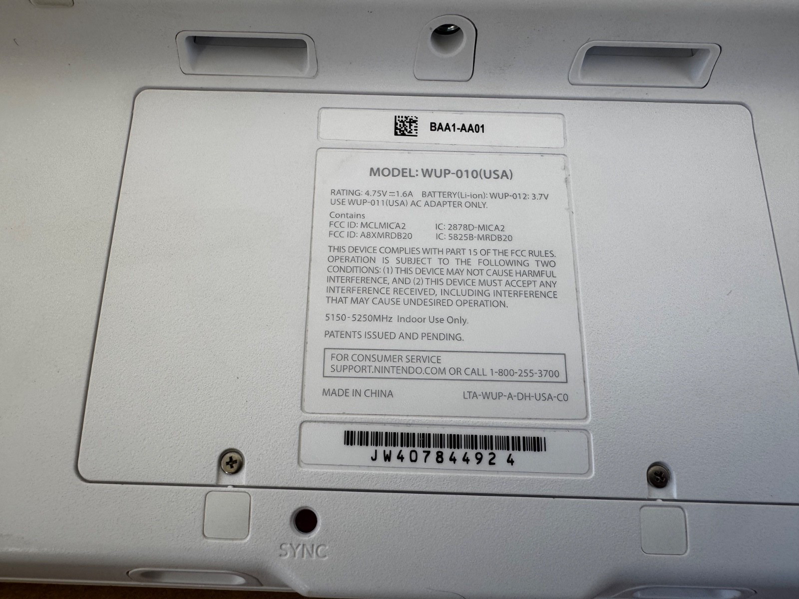 Nintendo Wii U 8GB Console Bundle – White (Model WUPSWAAB) – Tested & Working