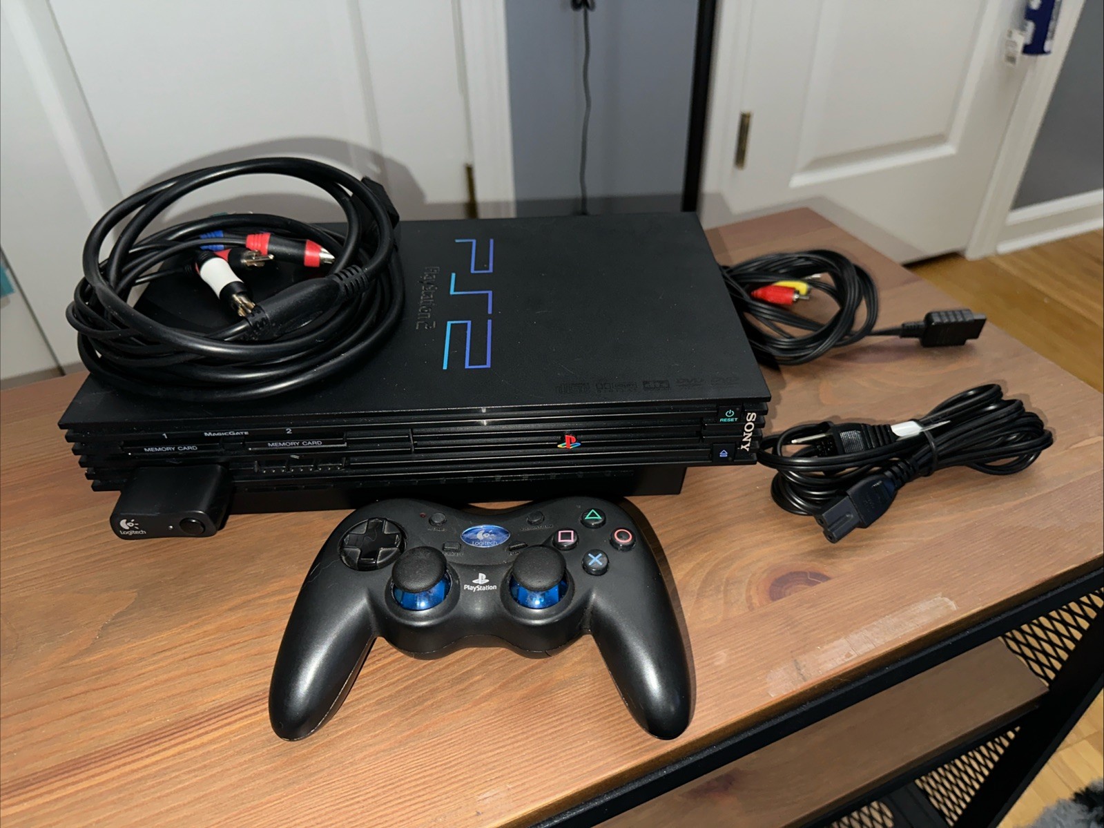 Sony PlayStation 2 PS2 Console Fat Logitech Wireless Controller SCPH-30001 WORKS