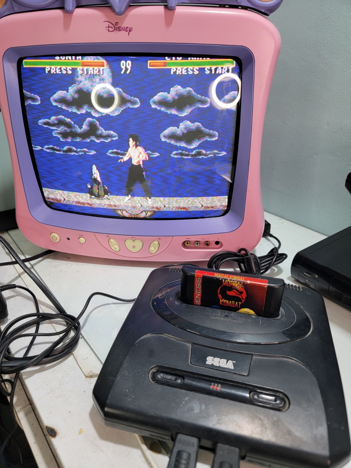 Sega Genesis Console Bundle With 2 Controllers and 15 Games