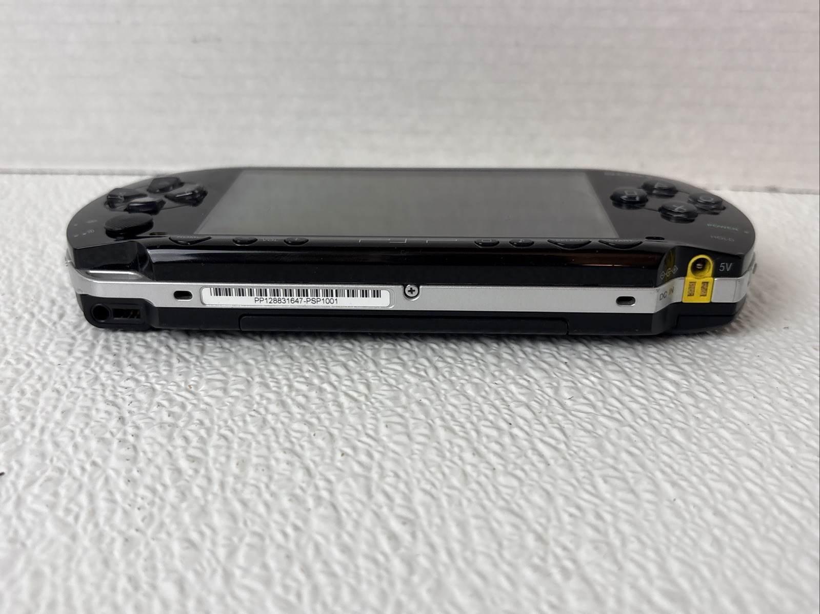 Sony PSP Console (PSP1001) w 32MB Stick Battery & OEM Charger Tested