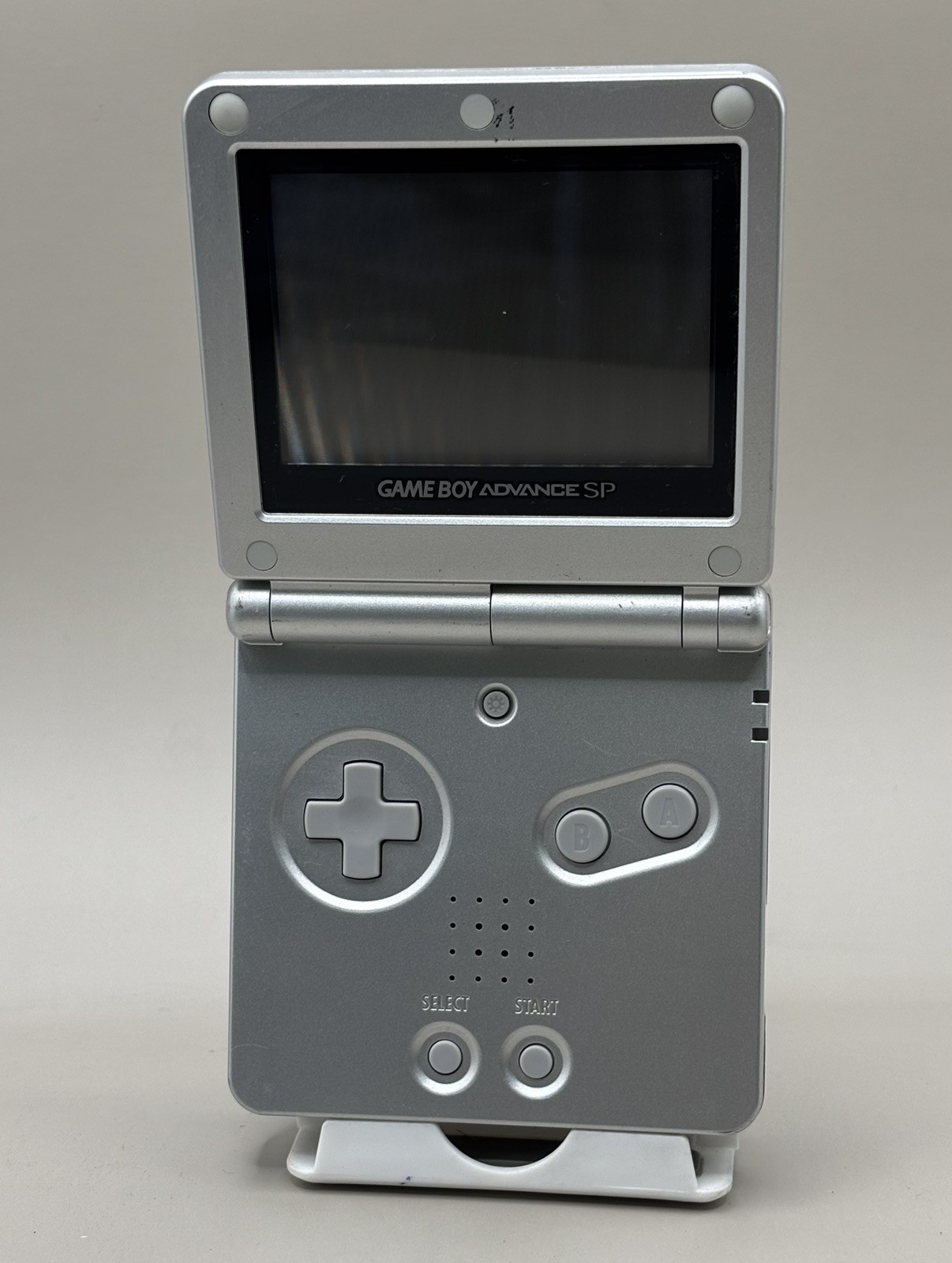 Nintendo Game Boy Advance SP – Silver (G4) READ DESCRIPTION