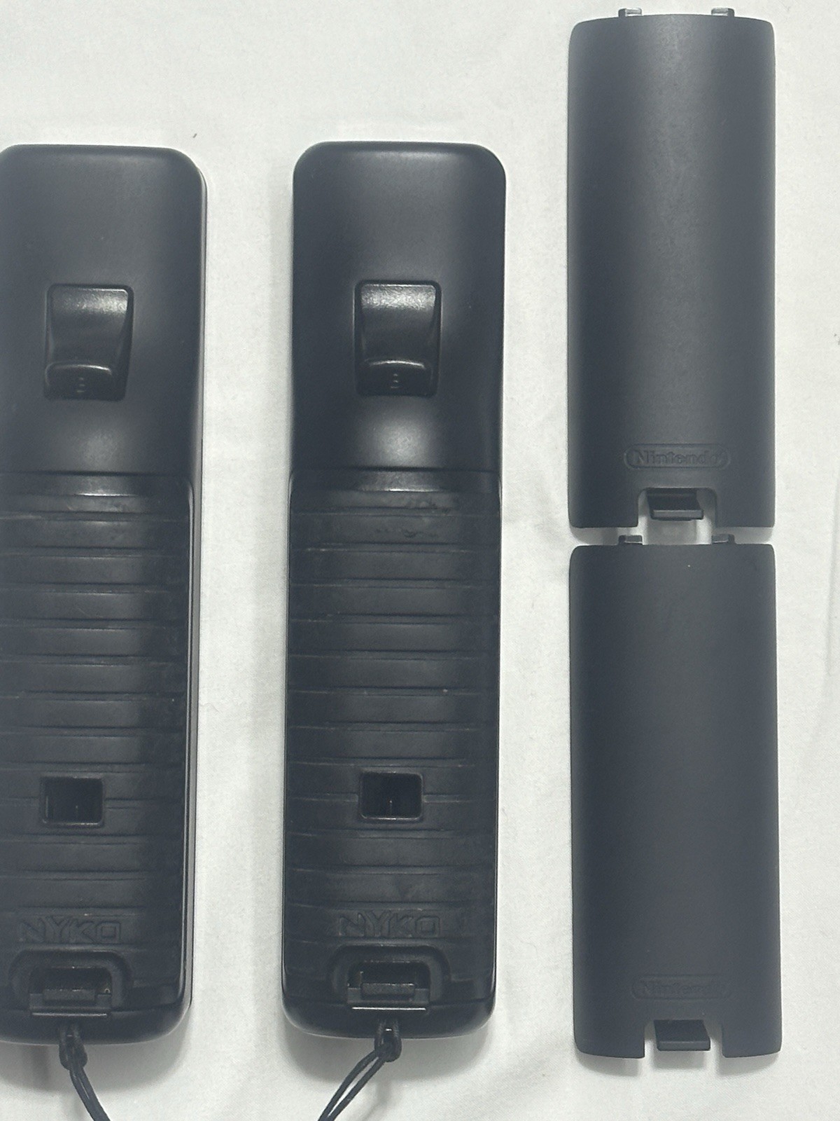 Nintendo Wii RVL-001 Bundle 3 Remotes 2 Nunchucks MotionPlus Tested