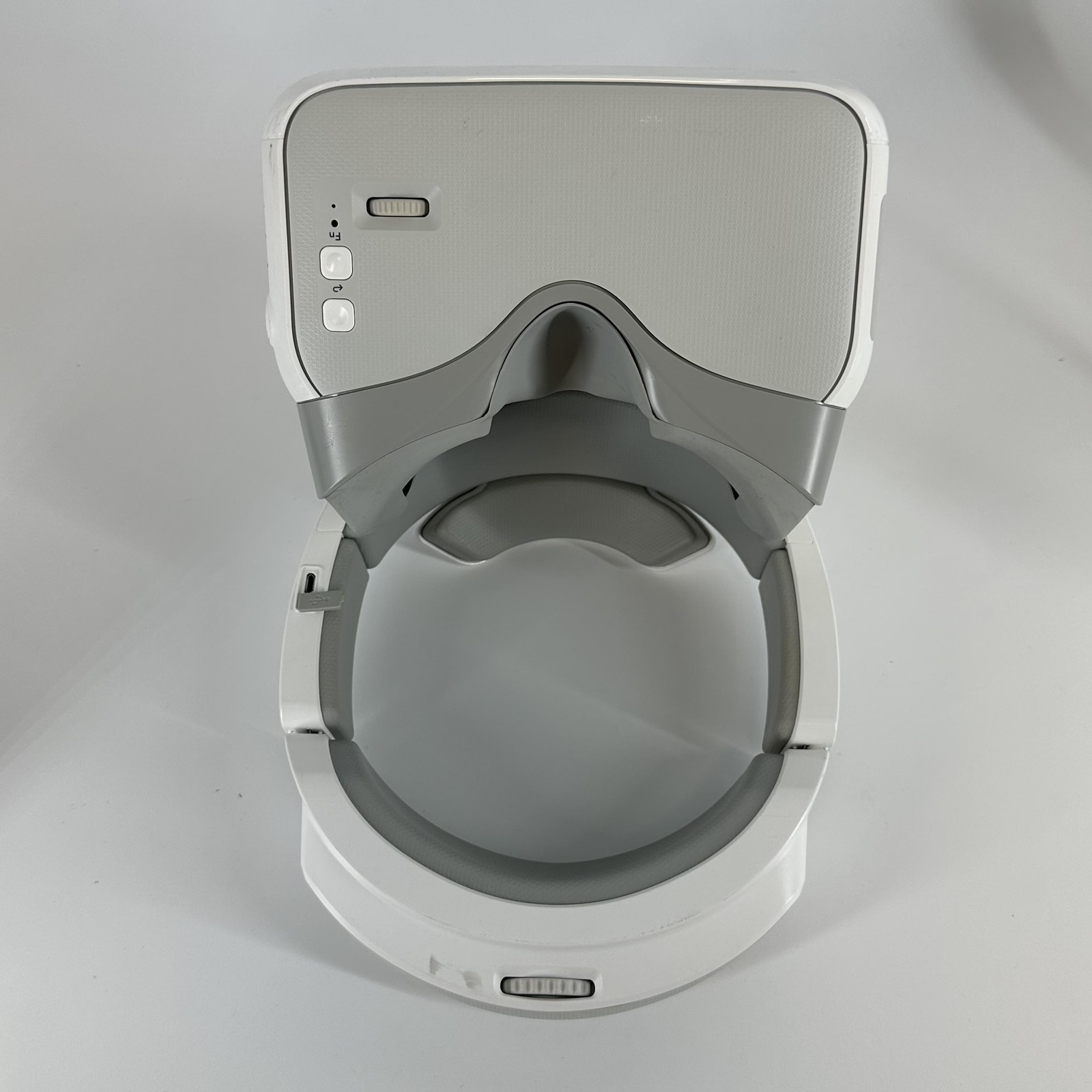 DJI Phantom 3 Standard Drone Quadcopter White w/ DJI goggles FPV – Good