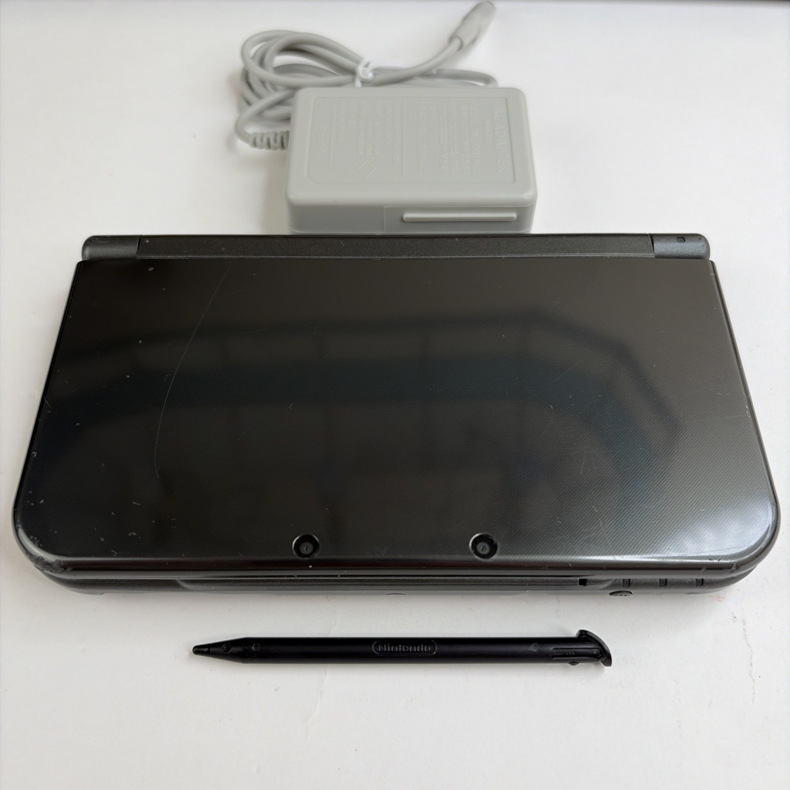 New Nintendo 3DS XL Gray Black Console W Charger Stylus US Version Bottom IPS