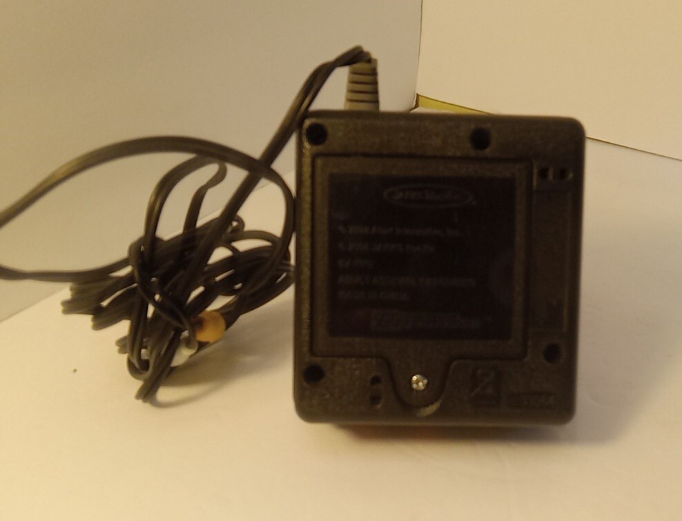 2008 Atari Classic Plug And Play Game System by Jakks Pacific TESTED
