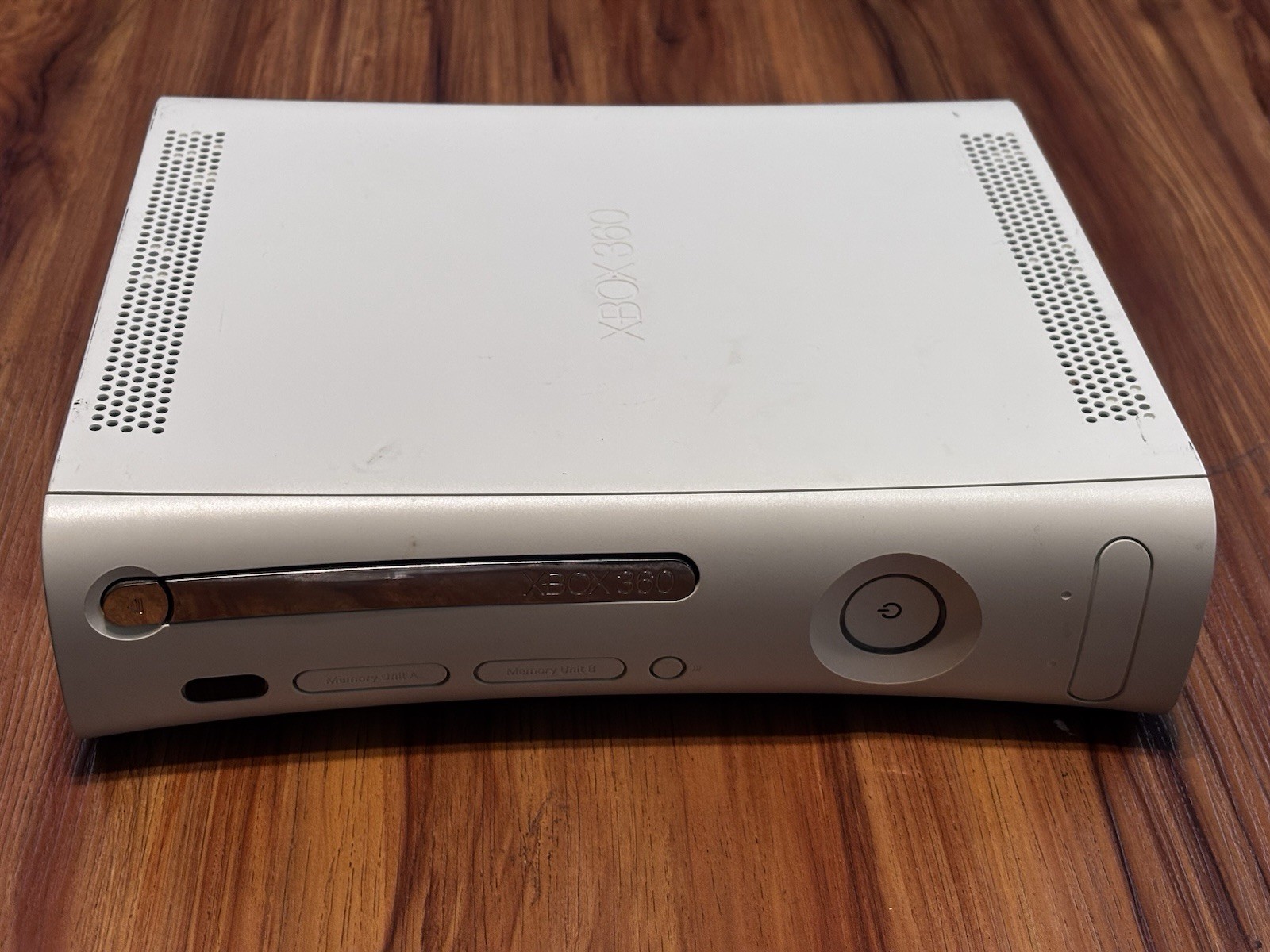 Microsoft Xbox 360 White Console for parts only (red Ring)