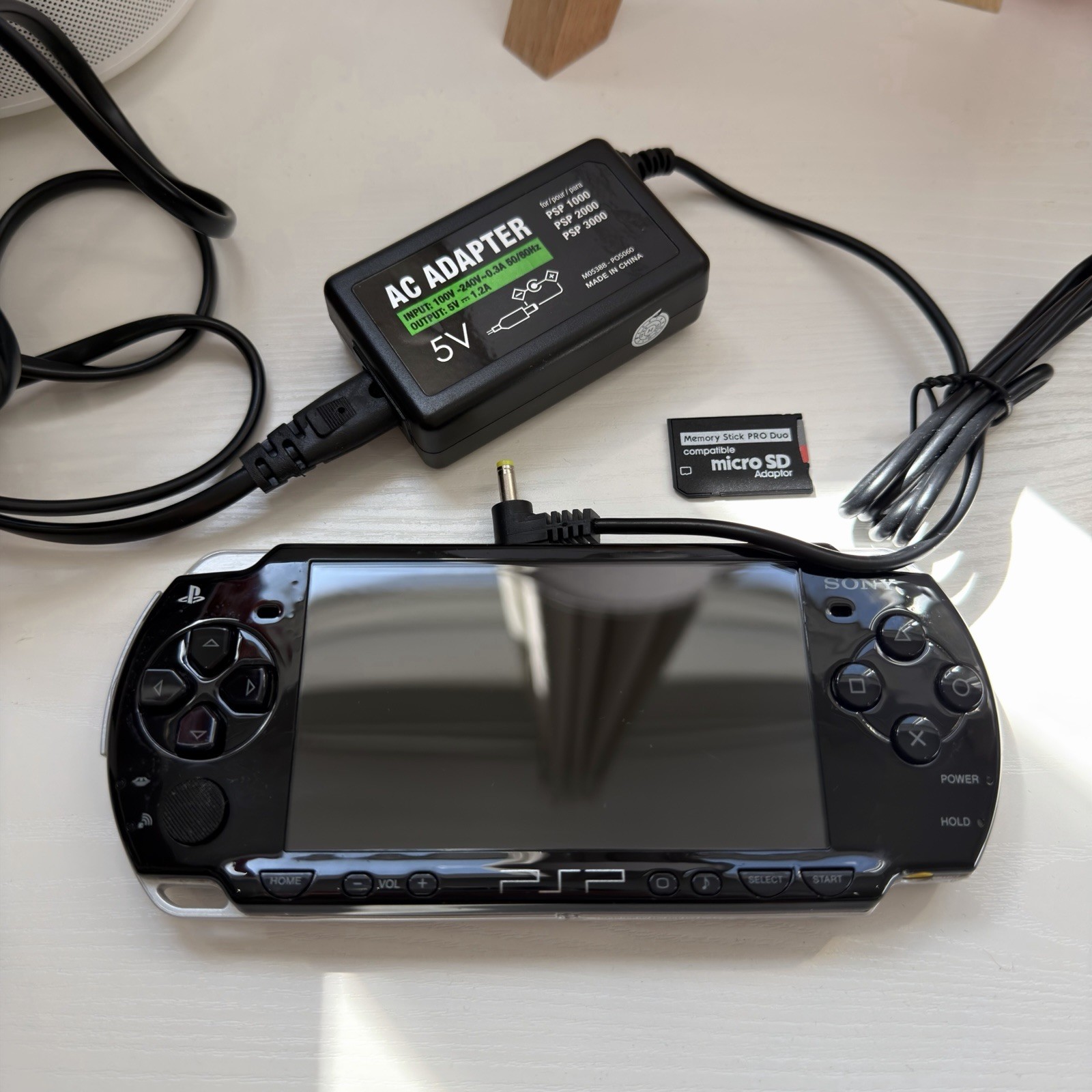 Sony PSP 2000 Black Handheld with NEW BATTERY Charger + Micro SD