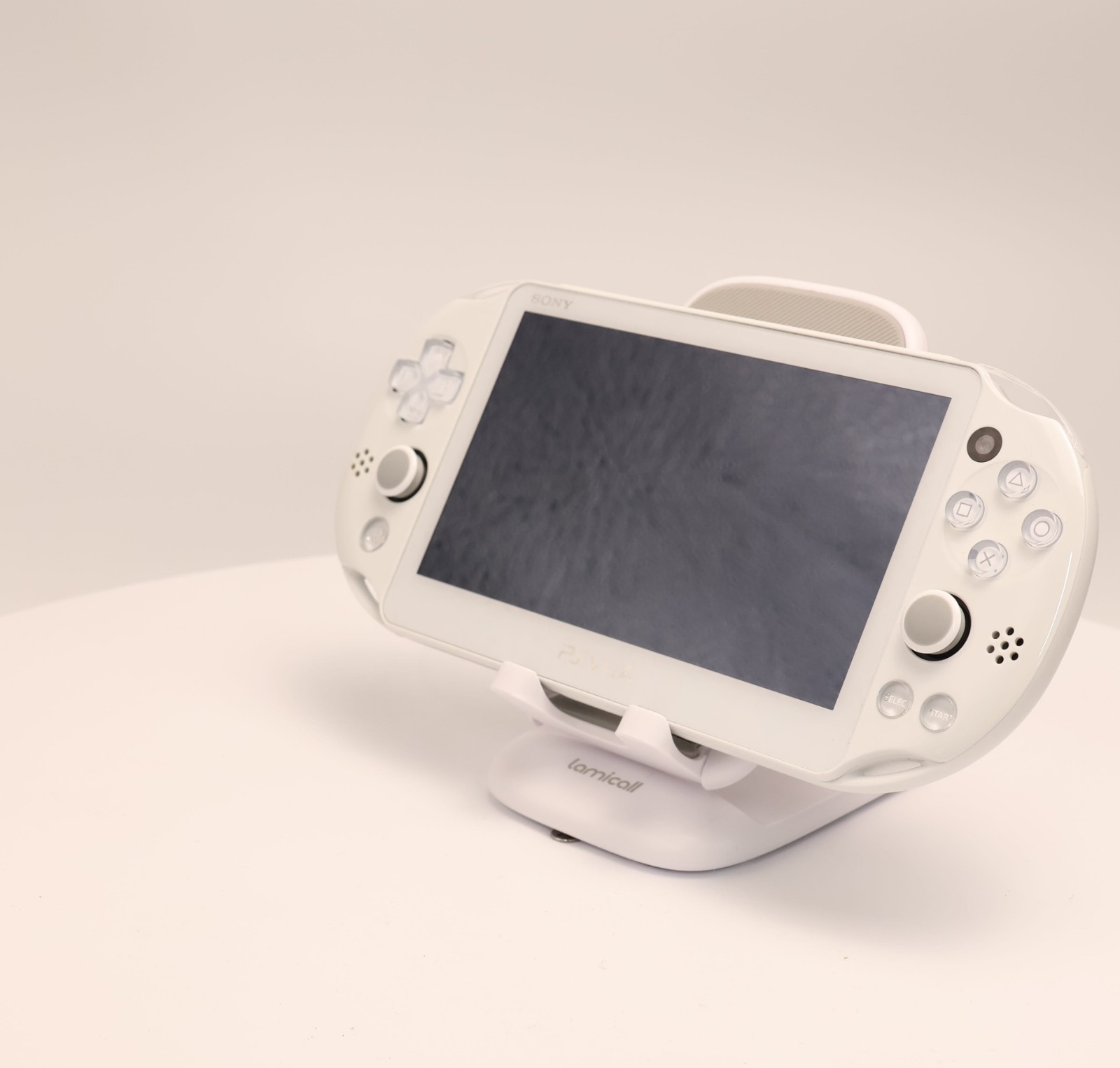 PS Vita PCH-2000 Sony PlayStation All White Console Region Free 436