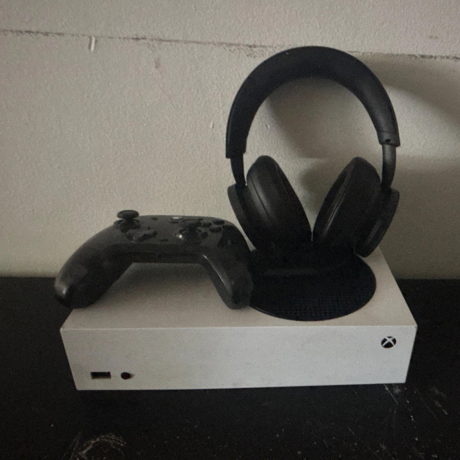 Microsoft Xbox Series S 512GB Digital Console White/Black Wi-Fi USB-A 1440p