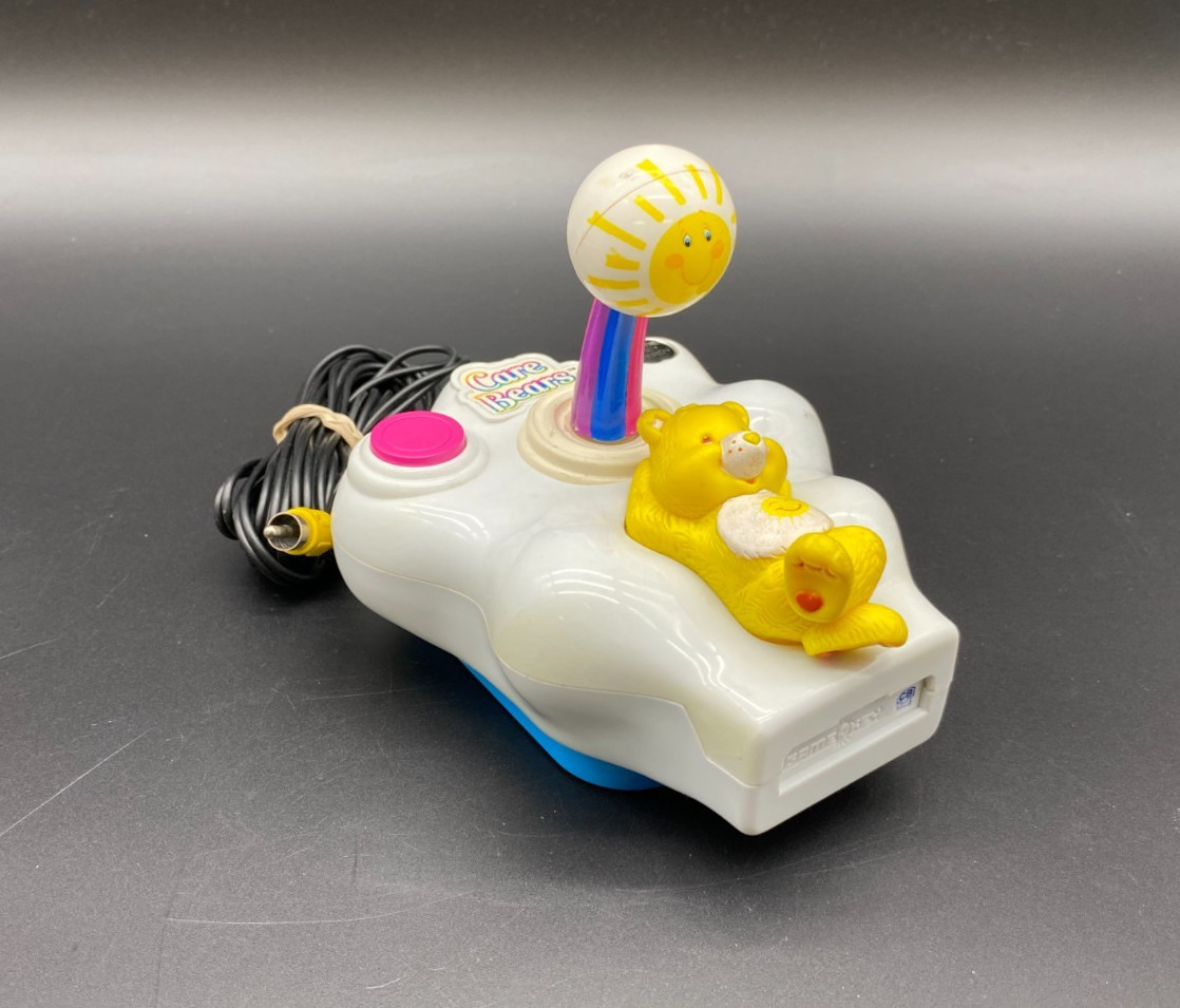 Jakks Pacific 2005 Care Bears 7-in-1 Plug N Play TV Games Wired Joystick