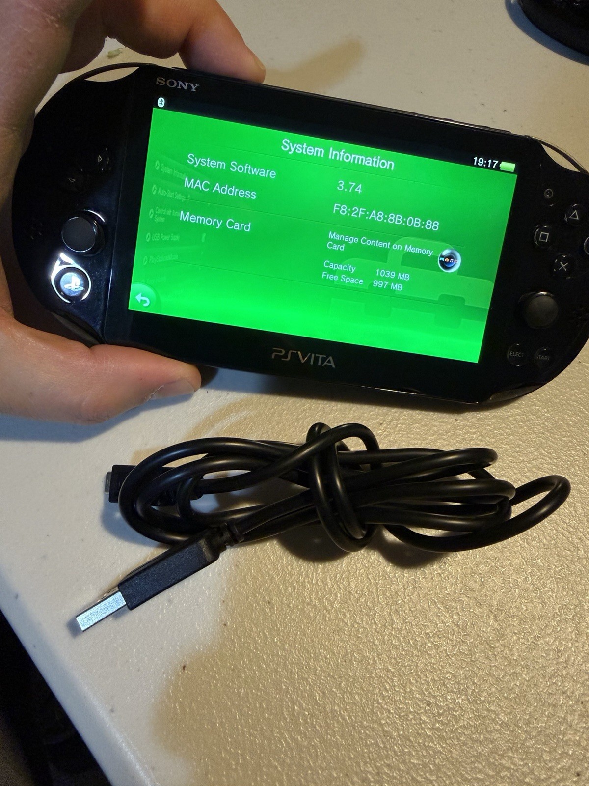 Japanese PlayStation Vita Psvita Pch-2000 Us Seller Working Black System D