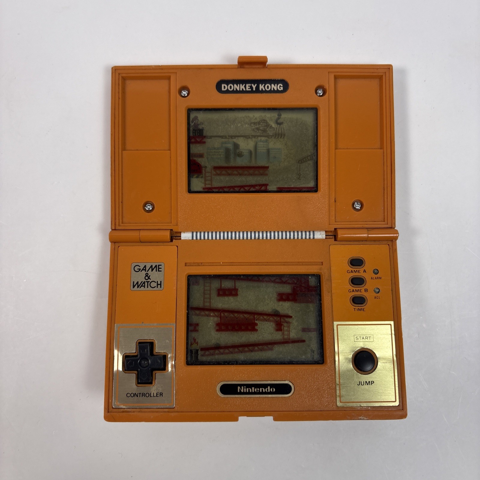 NINTENDO Donkey Kong Game and Watch in OK Condition (DK-52) 1982