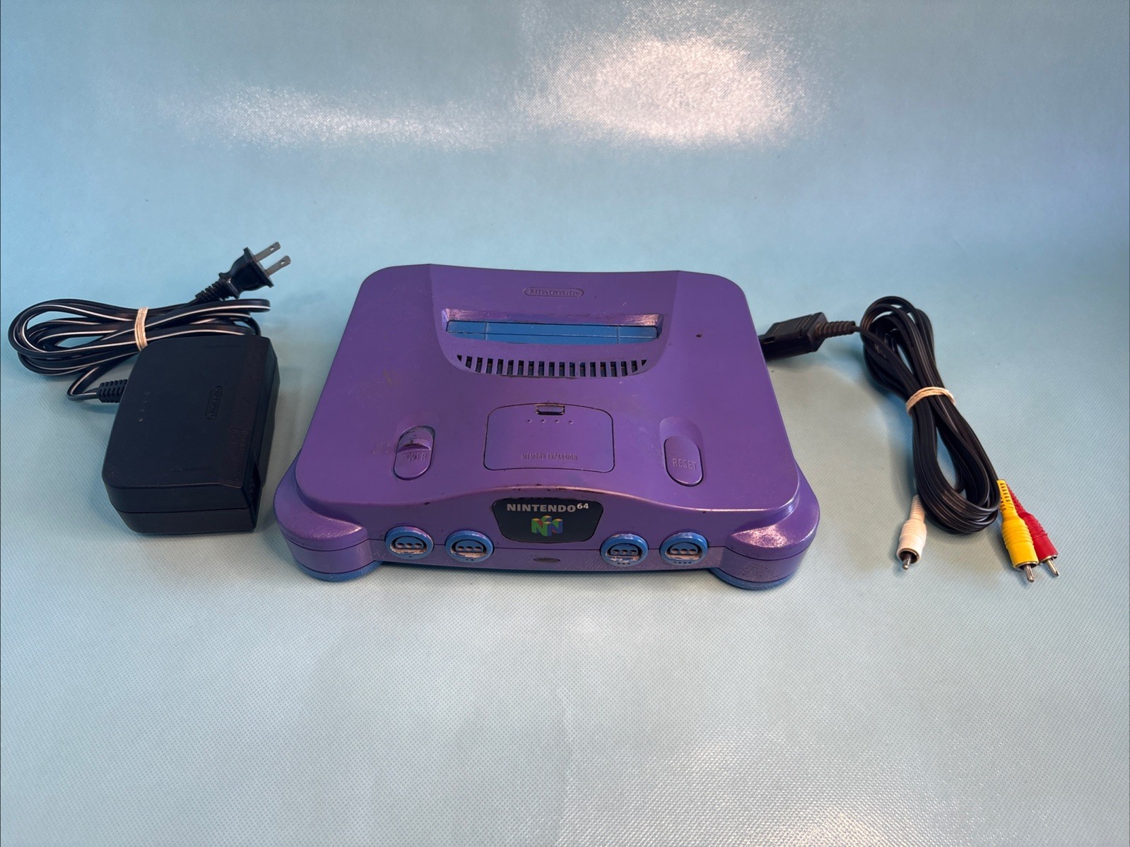 Vintage Nintendo 64 N64 NUS-001 USA Console w/ Power + AV ***READ***