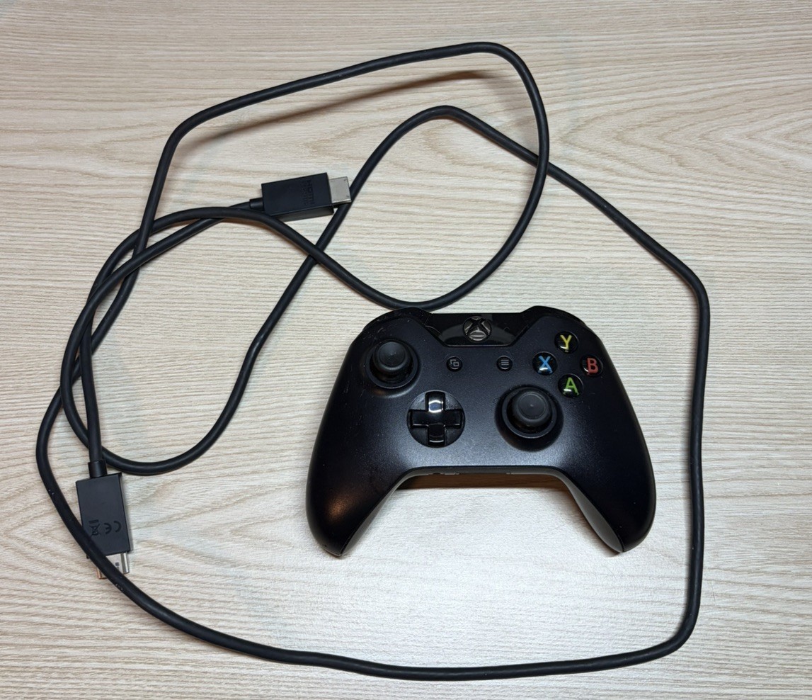 Microsoft Xbox One 1540 Console With 1 Controller