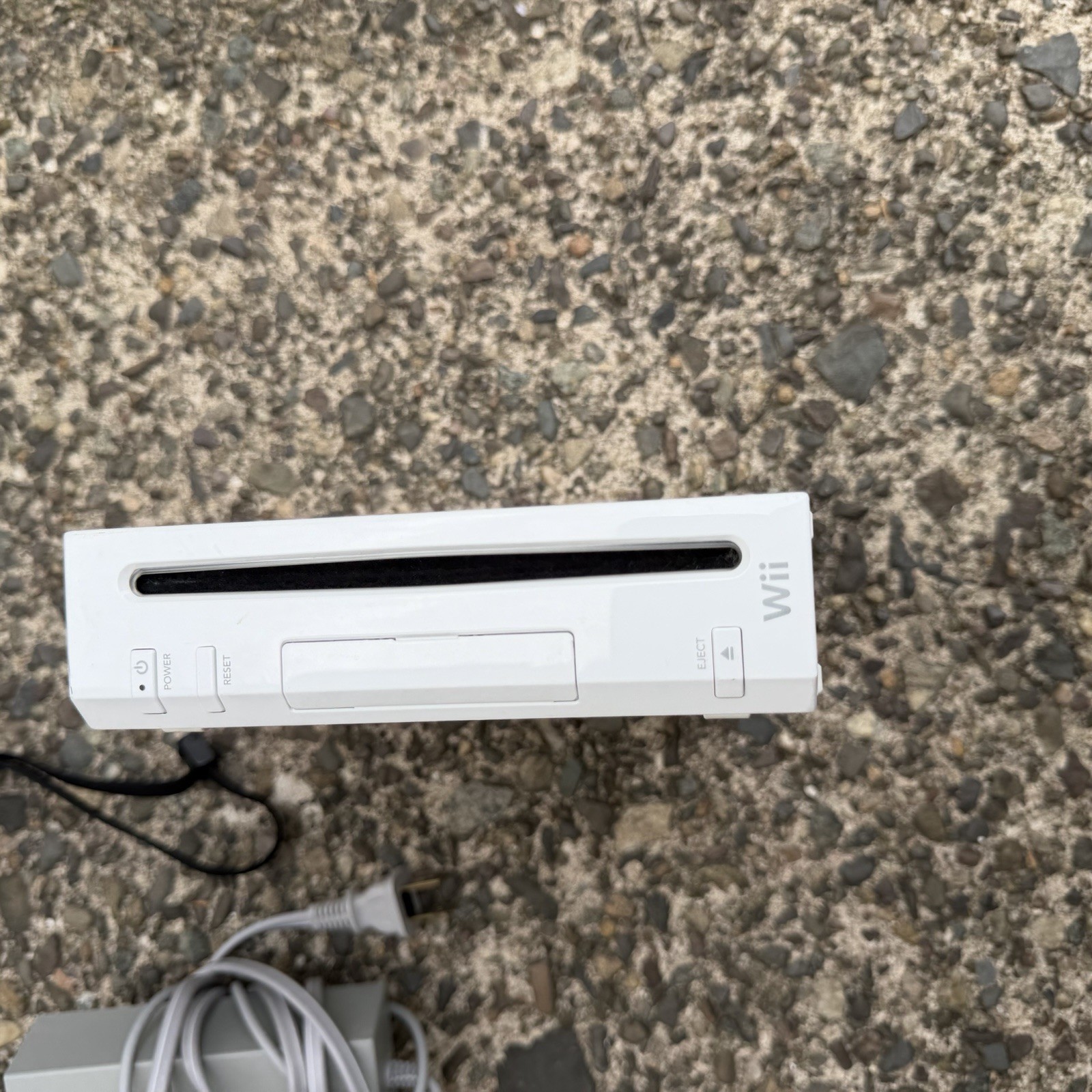 Nintendo Wii RVL-001(USA) Console Bundle – White