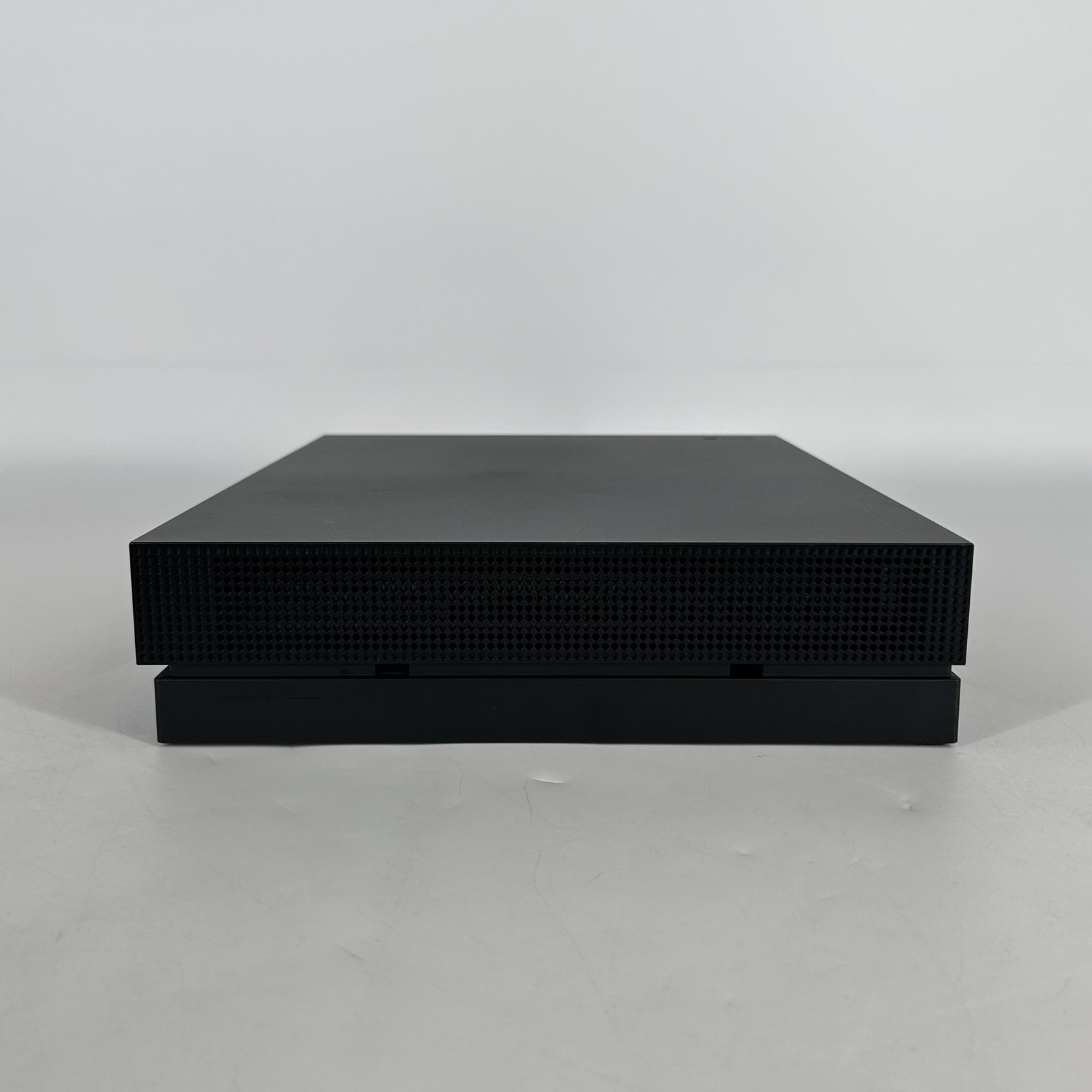 Microsoft Xbox One X Console Black 1TB w/ Controller/HDMI/Power Cord- Very Good