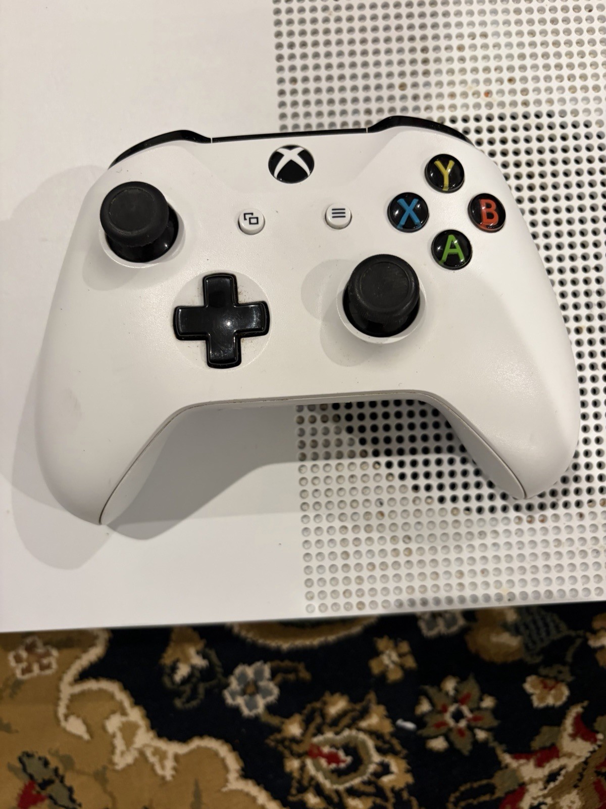 Microsoft Xbox One S Minecraft Favorites Bundle 500GB Game Console – White