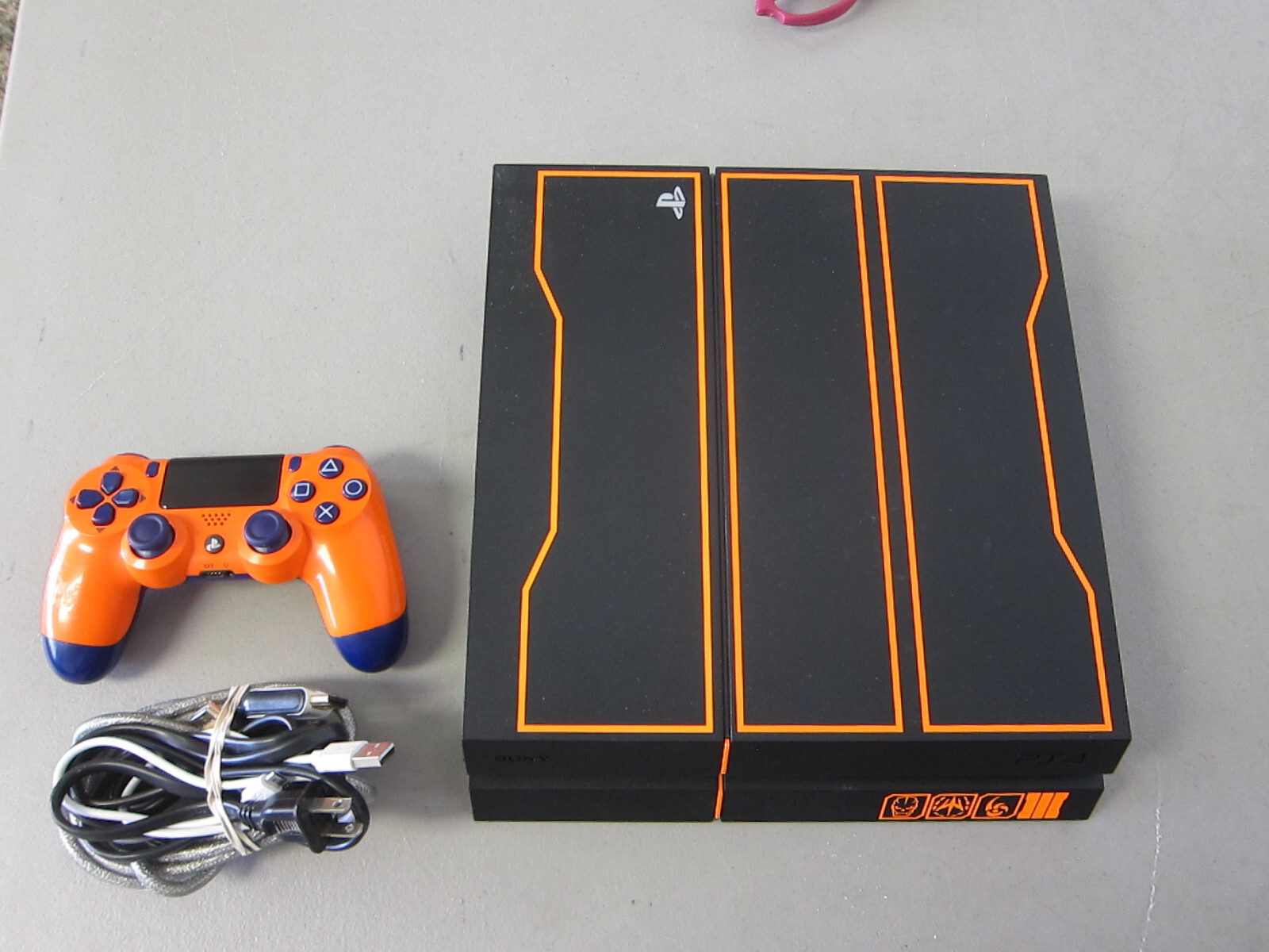 Sony PS4 Console 1TB CUH-1215B Call of Duty Black Ops III Edition -FREE SHIPPING