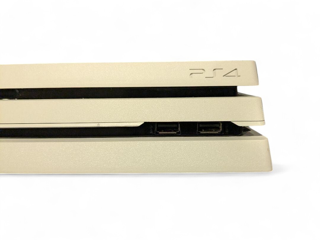 Sony PlayStation4 PS4 Pro CUH-7200BB02 Glacier White 1TB Japan ver New/Used