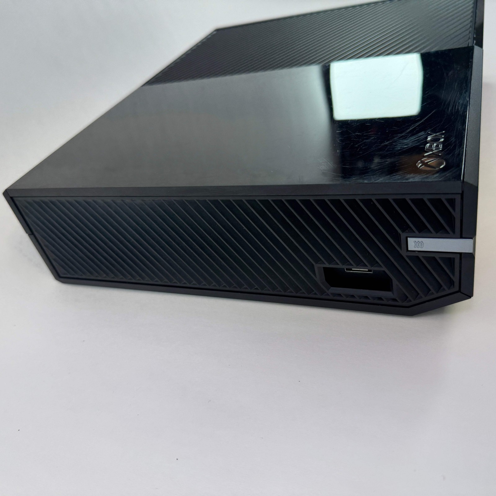 Microsoft Xbox One 500GB Console With Controller