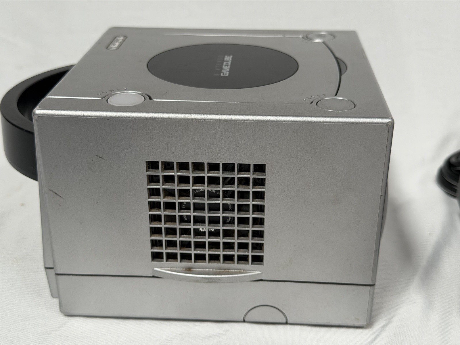 Nintendo GameCube Console Platinum Silver Console w/ Controller DOL-001 USA