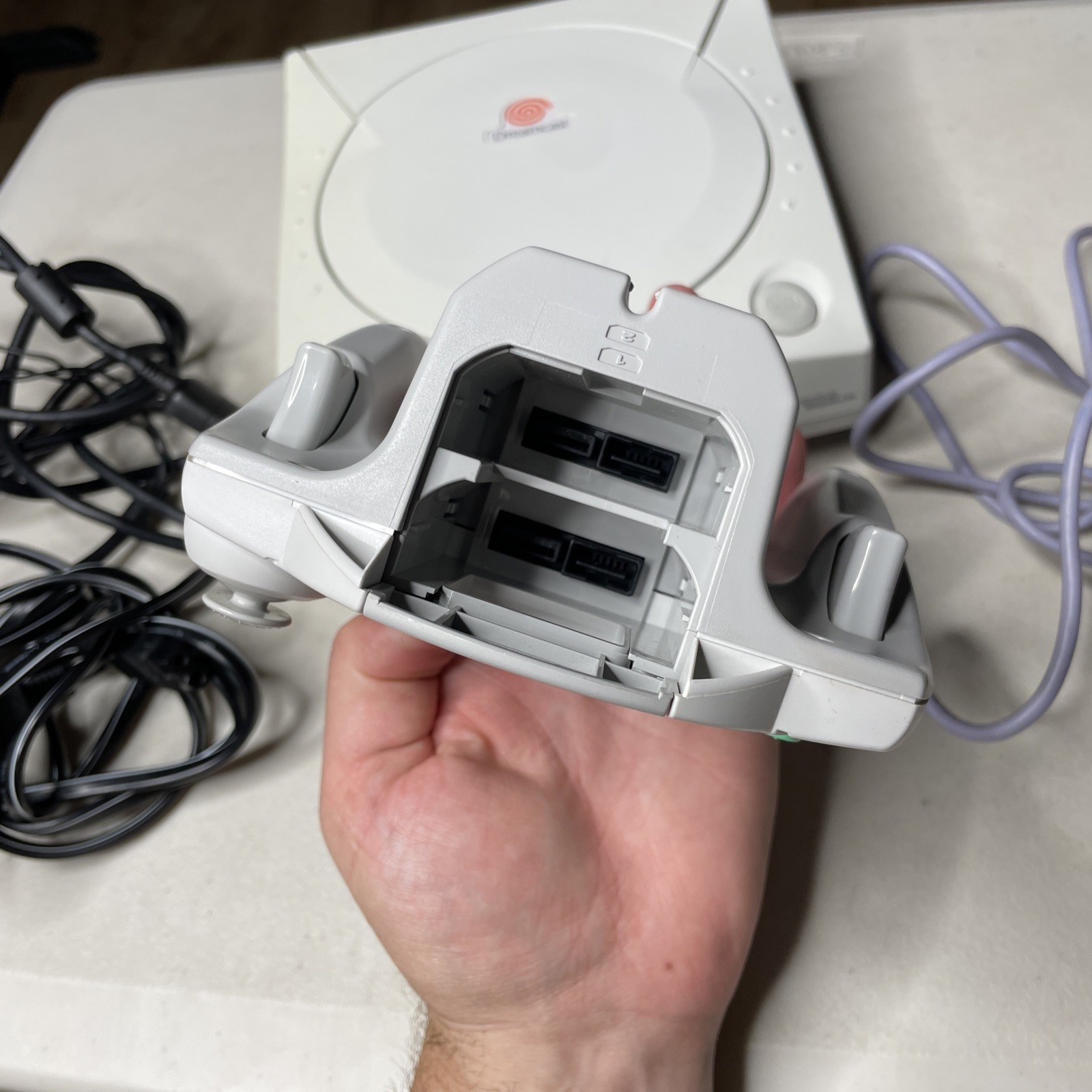 SEGA Dreamcast Console White Hkt-3020 with Controller, Cables, Tested Works