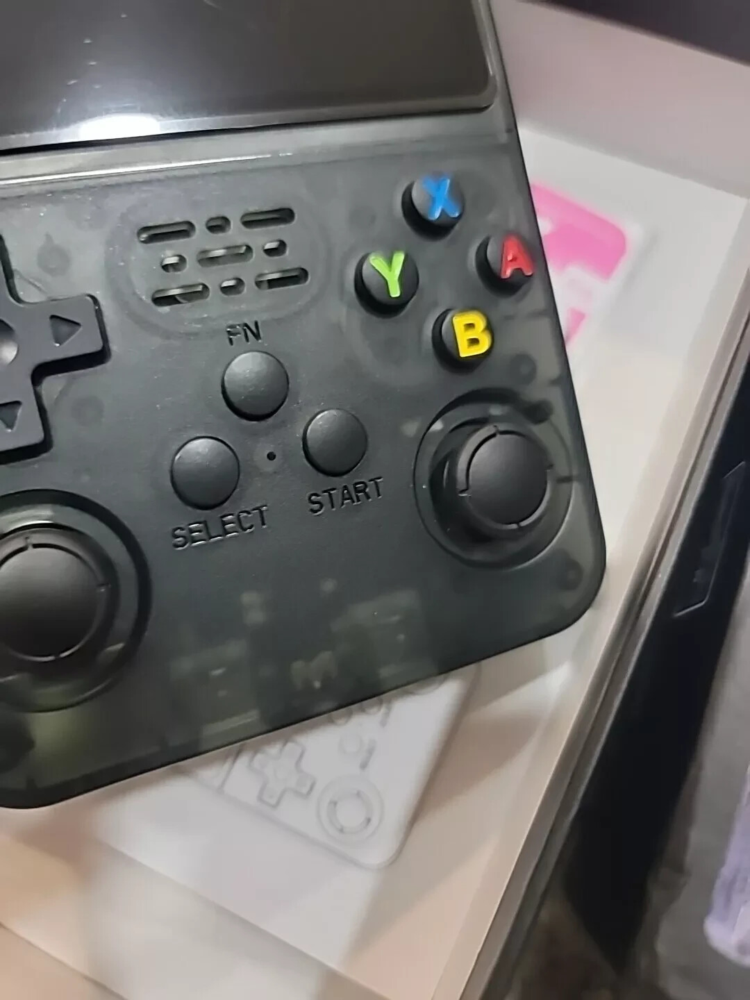 R36S 64GB Retro Handheld Game Console 3.5″ Display 5000 Games