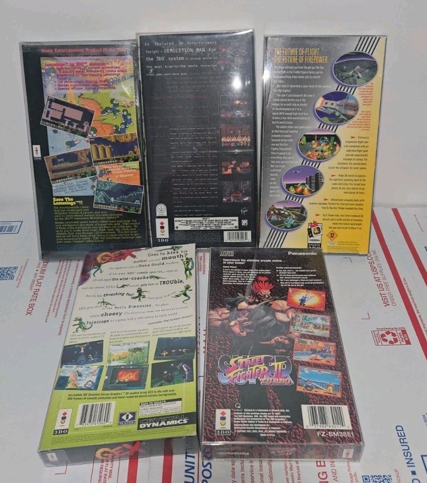 5 3DO Games Including Super Street Fighter II Turbo, GEX, Lemmings, Read!