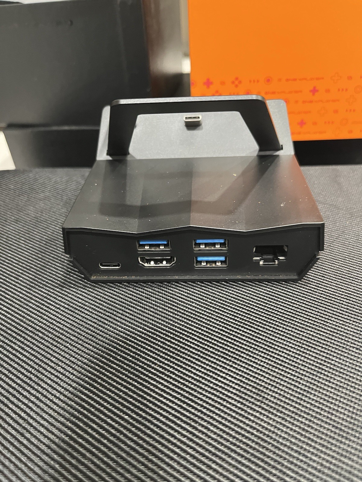 OneXPlayer Mini Pro 7 2TB 32GB AMD Ryzen 6000 Series With Travel Case & Dock
