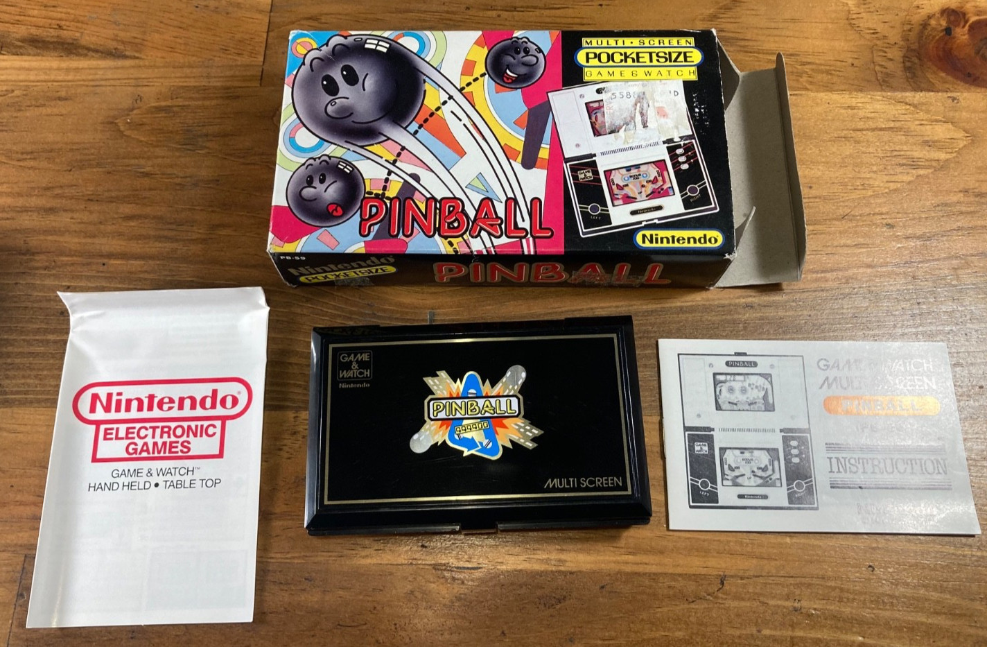 NINTENDO GAME & WATCH PINBALL 1983 CIB FULLY FUNCTIONAL NEAR MINT CONDITION