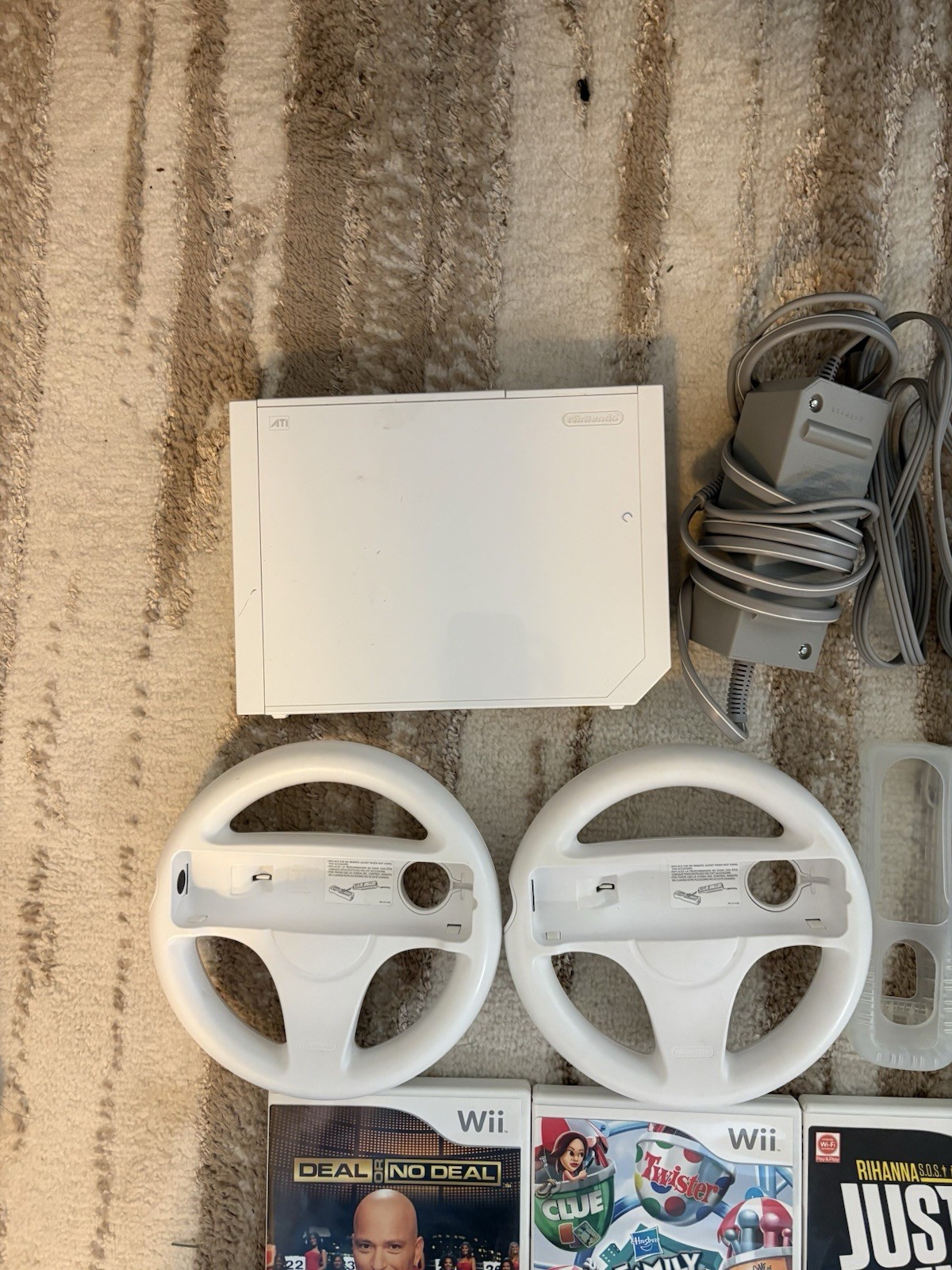 Nintendo Wii Console Bundle Complete + Extra Accessories + 7 Wii Games