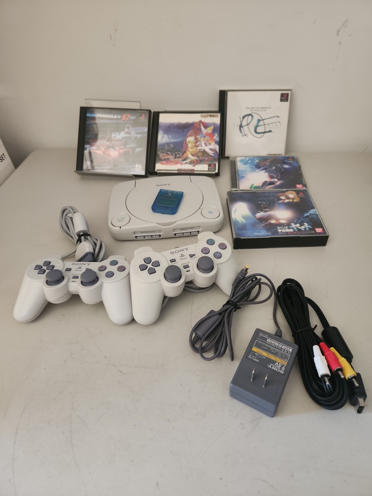 Sony PlayStation 1 – PS1 – SCPH-100 – NTSC-J – Japan Import