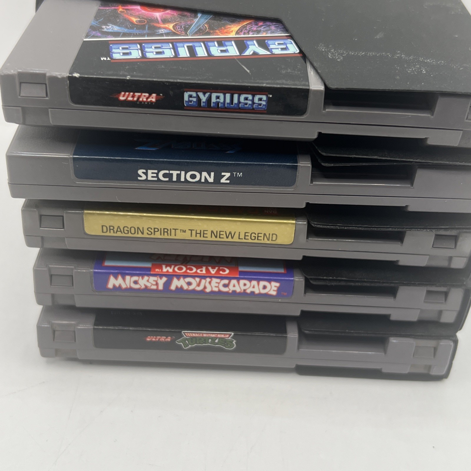 Hyperkin Retron HD Black NES Console + 5 Games + OEM NES Extra Controller TMNT