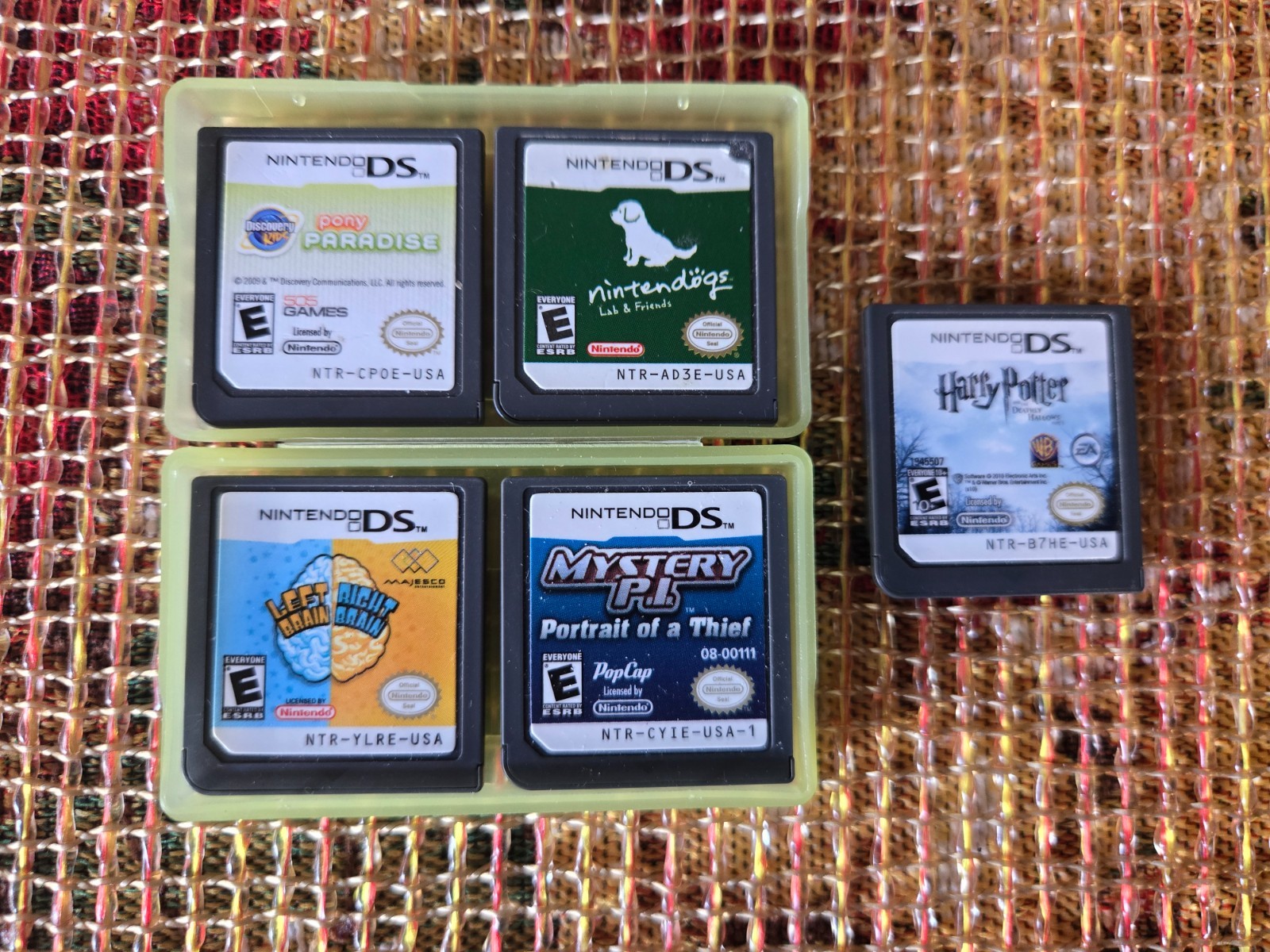 Nintendo DS Lite Console White With Charger, Stylus, Case + 5 Games