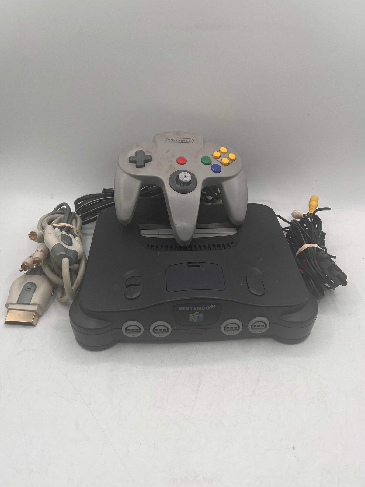 Nintendo 64 N64 NUS-001 1996 Video Game System Black