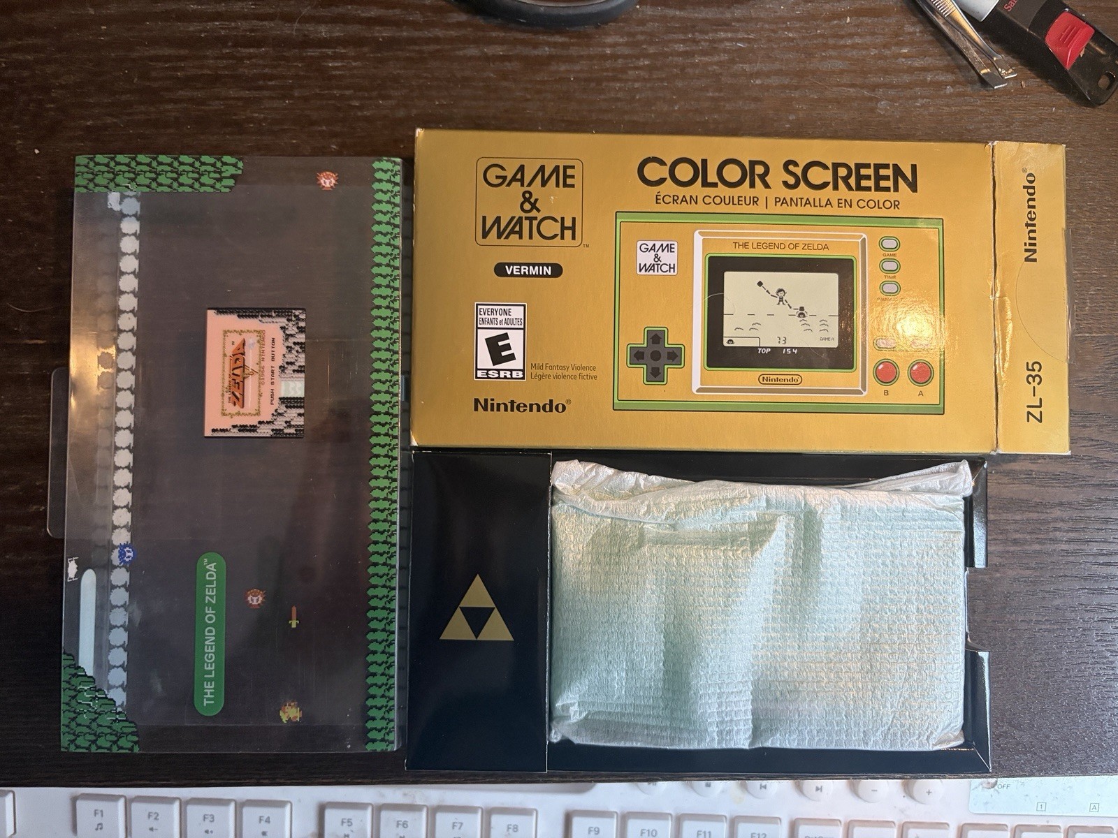 Nintendo Game & Watch Bundle: Super Mario Bros + Legend of Zelda Color Screen