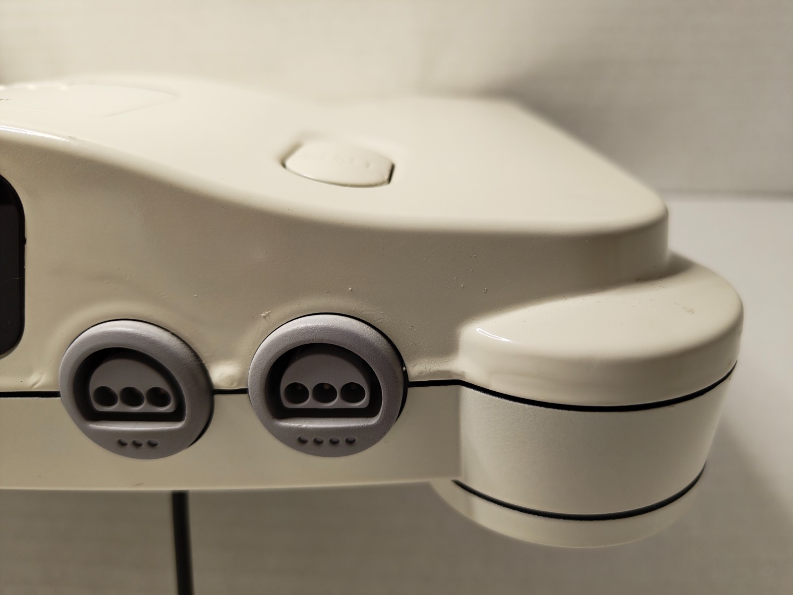 N64 Custom Console (White w/ Blue LED) Model # NUS-001 *CONSOLE/POWER CORD ONLY*