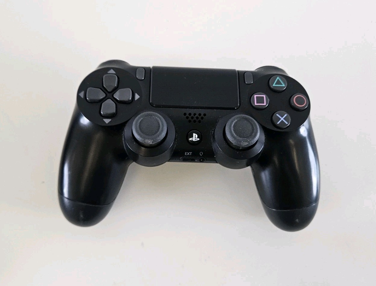 Sony PlayStation PS4 Call of Duty: Black Ops III Edition + Cables + Controller