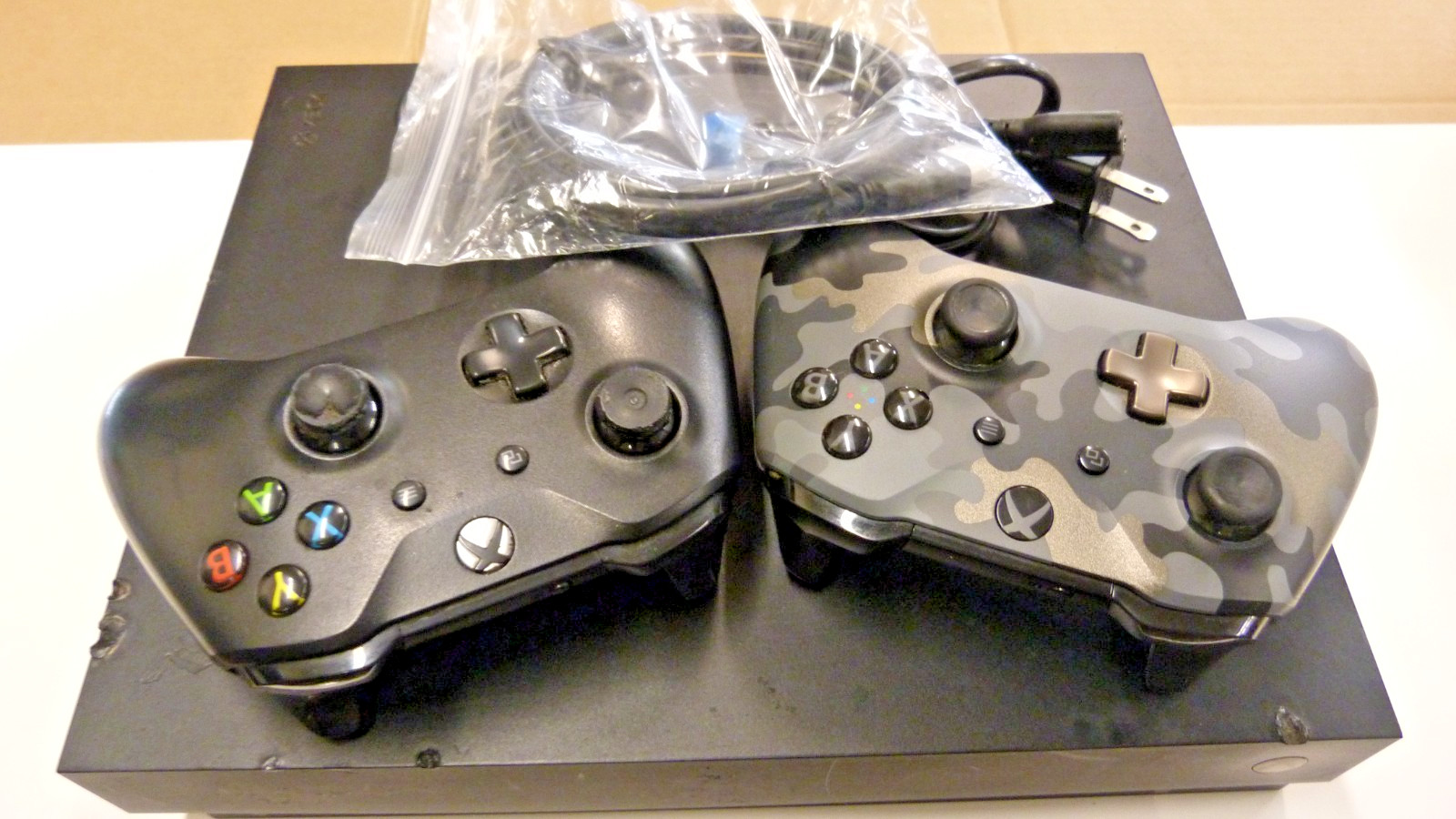 Microsoft Xbox One X 1TB console bundle w/ 3 games & controller – FINE CONDITION