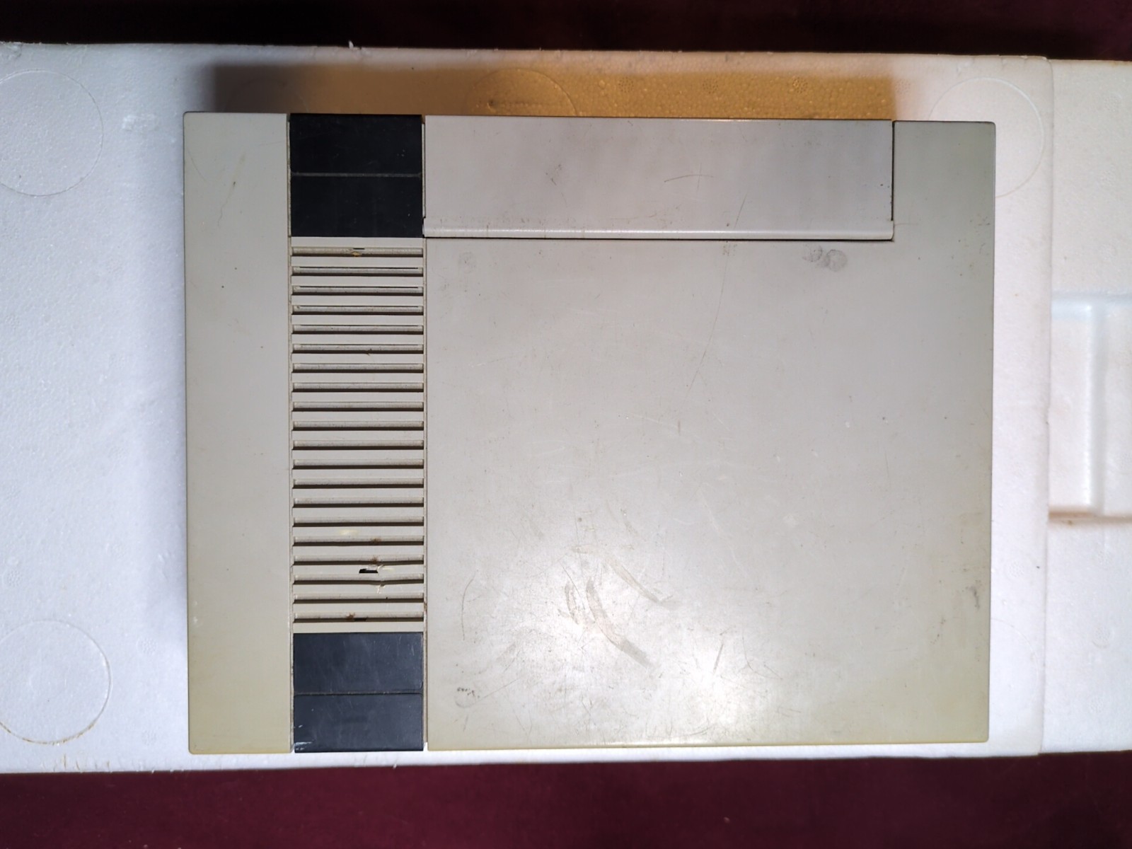 Nintendo NES Action Set Home Console – Grey Box /w Styro – Tested With 8 Games!