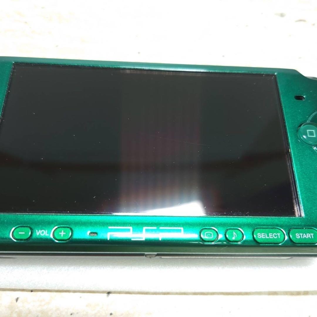 Sony PSP 3000 Spirited Green Complete in Box Near Mint Limited Edition 7075