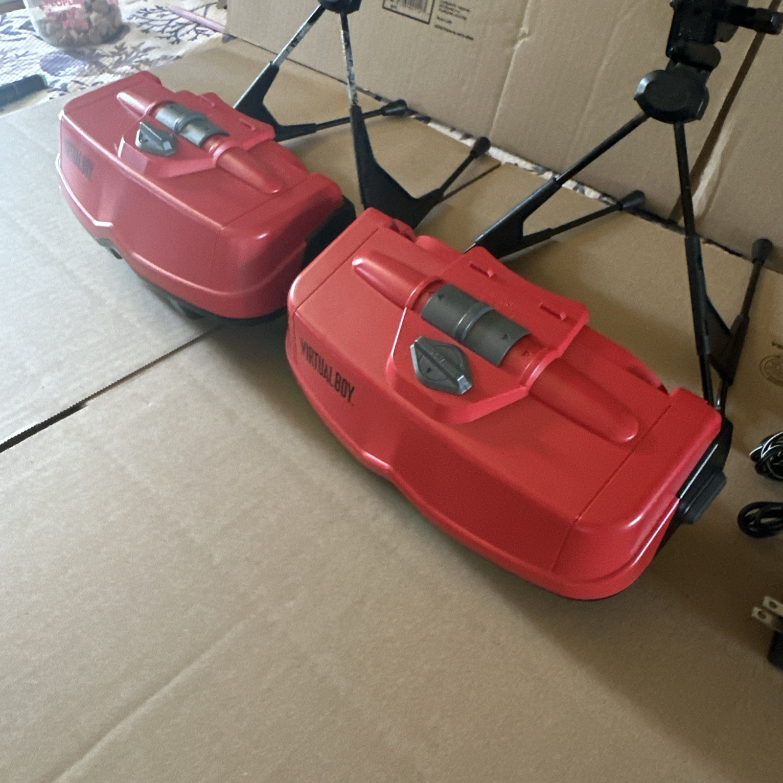 Nintendo Virtual Boy Video Game 2 Console & Controller 1995 VUE-001 One Works