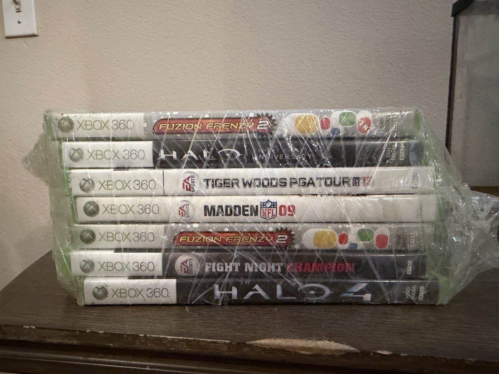 Microsoft Xbox 360 White 20GB HDD Console Bundle w/ 5 Games Halo 4 + More