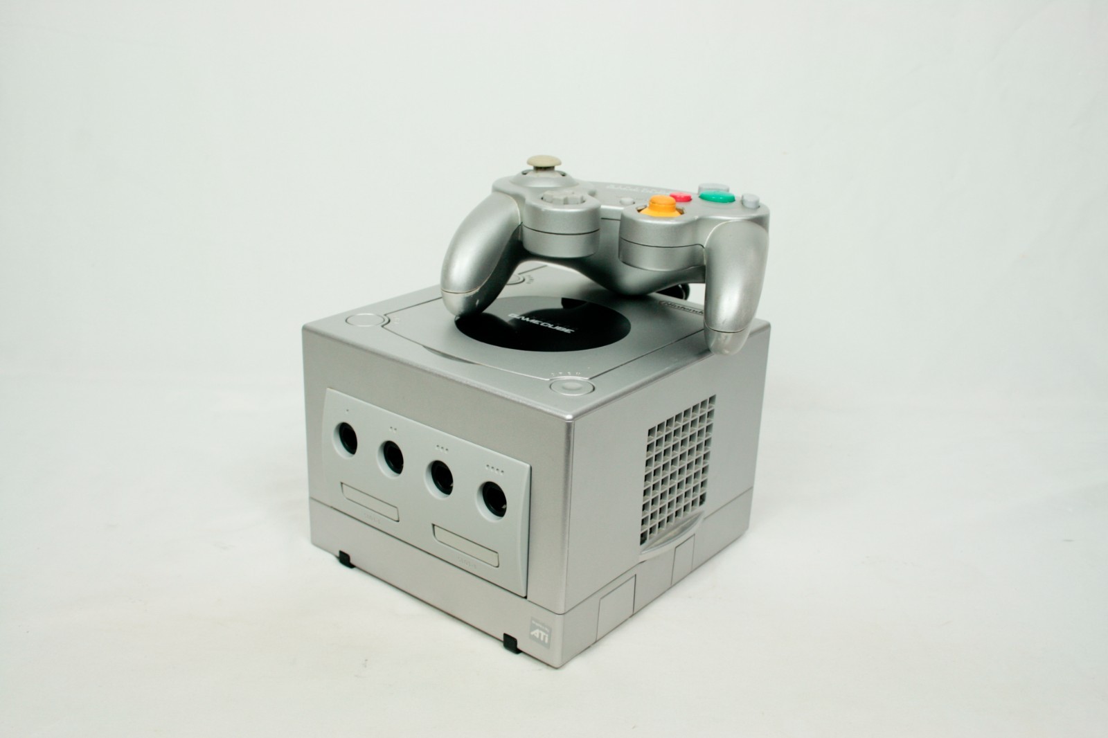 Nintendo GameCube Console Bundle DOL-101 Silver with Controller FAST SHIPPING